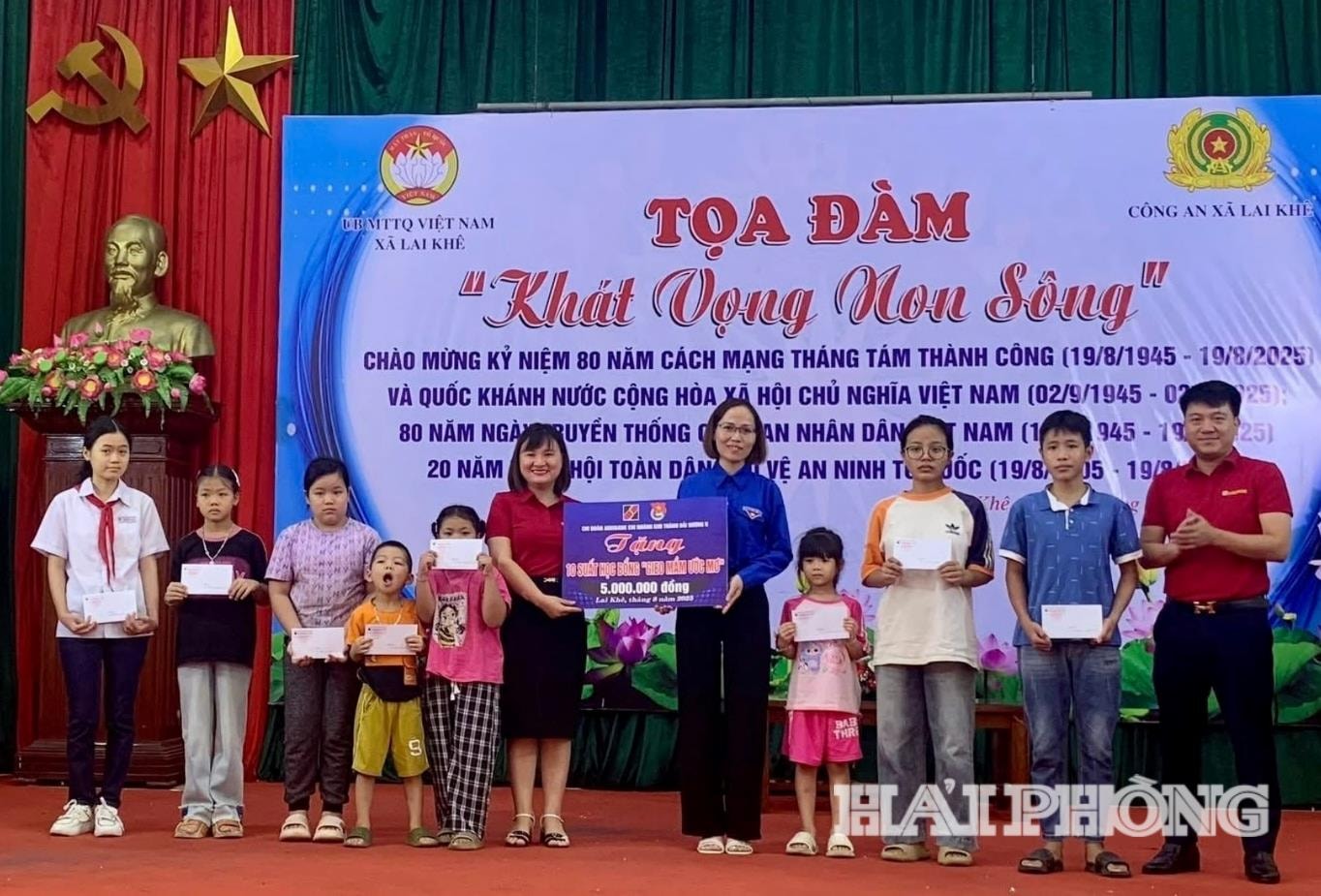 ngay-hoi-non-song-1(1).jpg