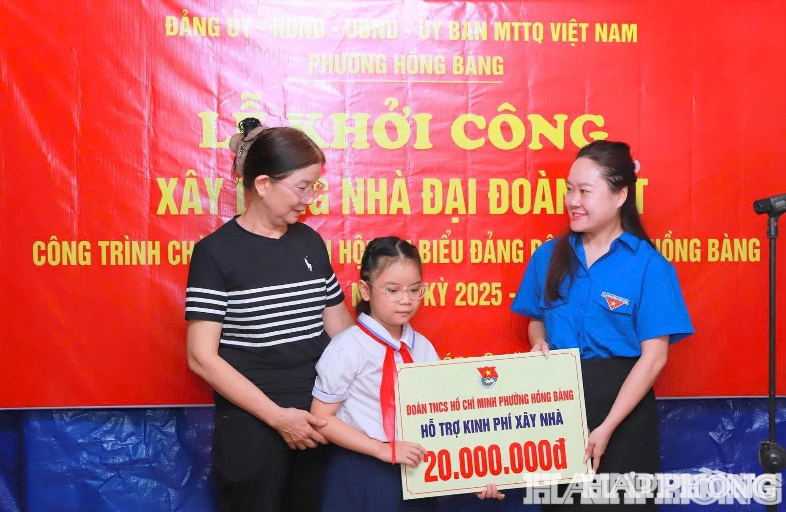 nha-dai-doan-ket-2.jpg