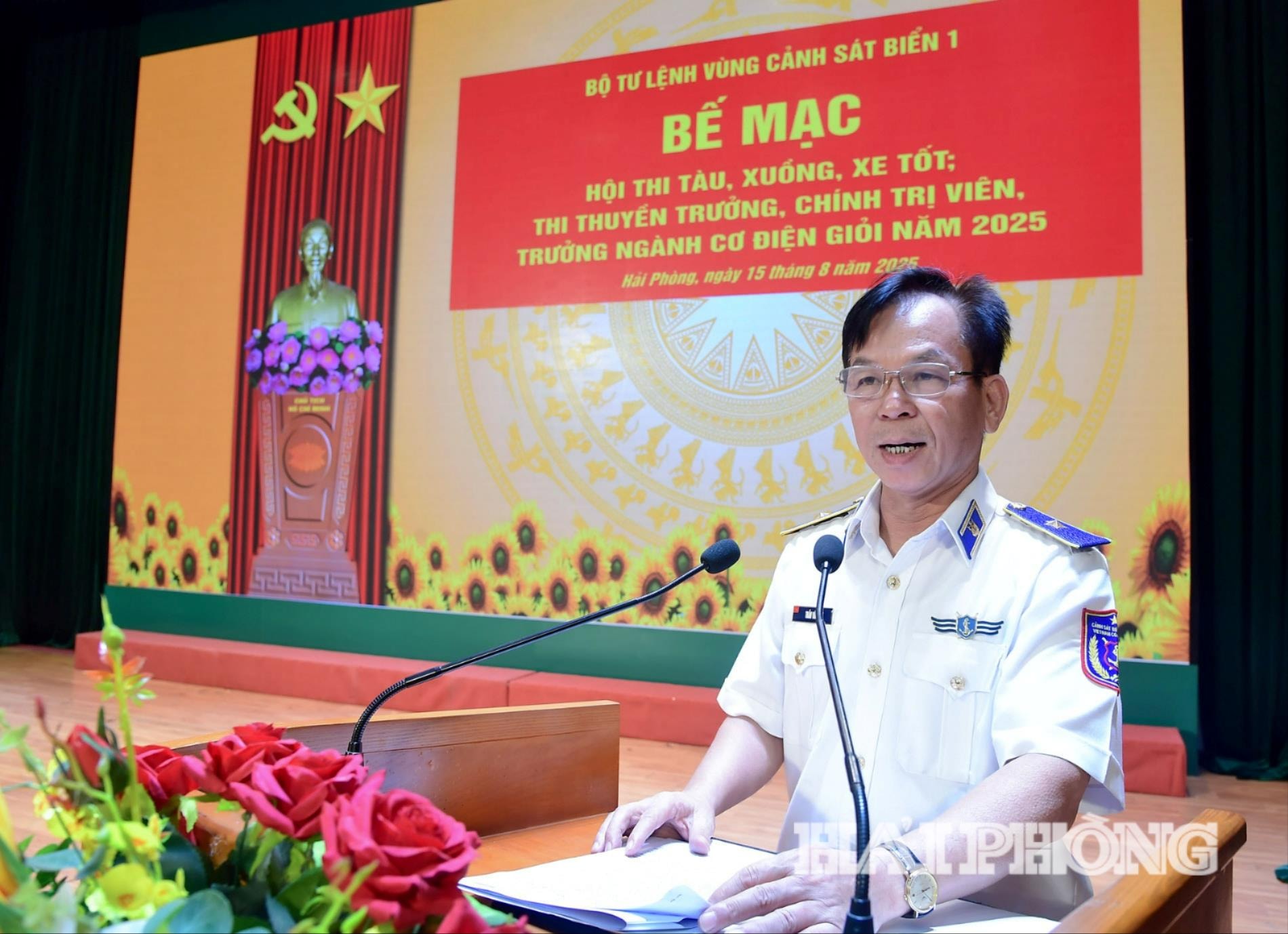 tu-lenh-canh-sat-bien(1).jpg