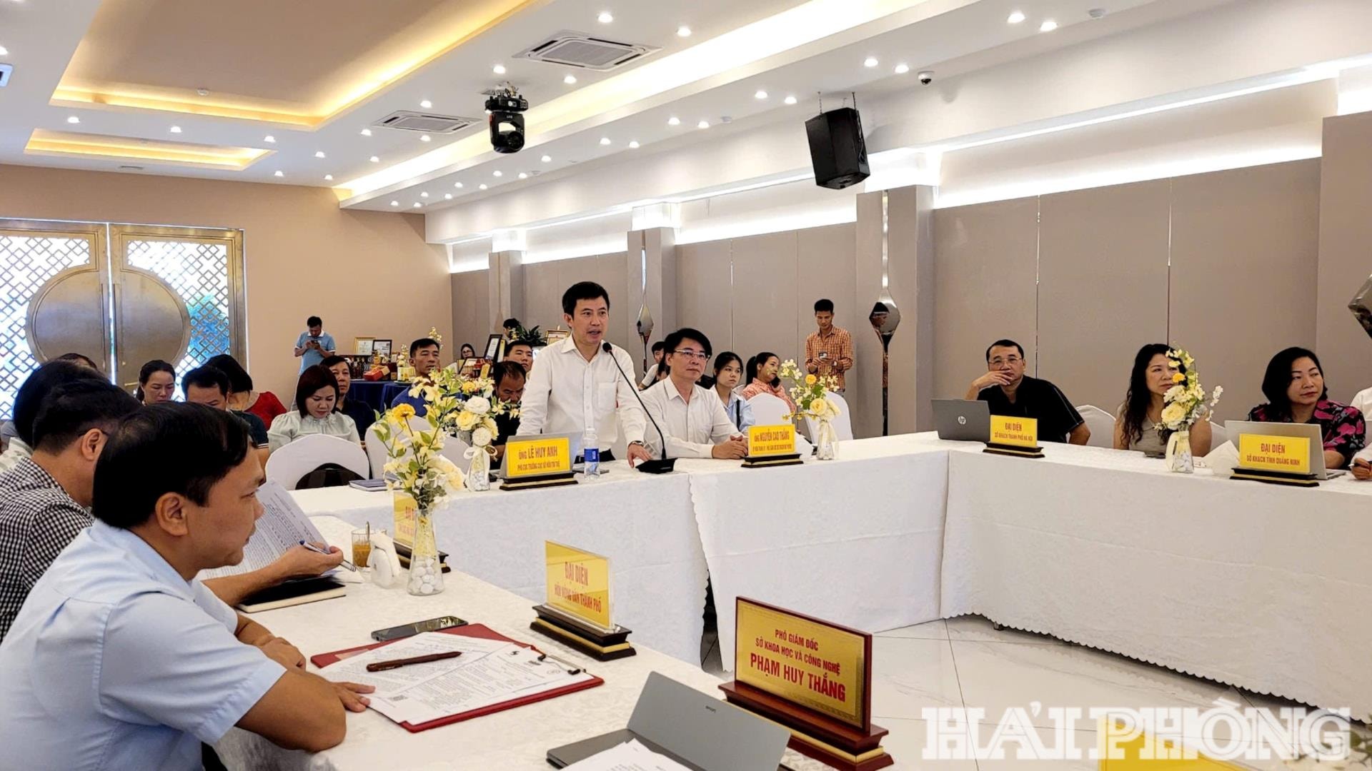 Quang cảnh hội thảo