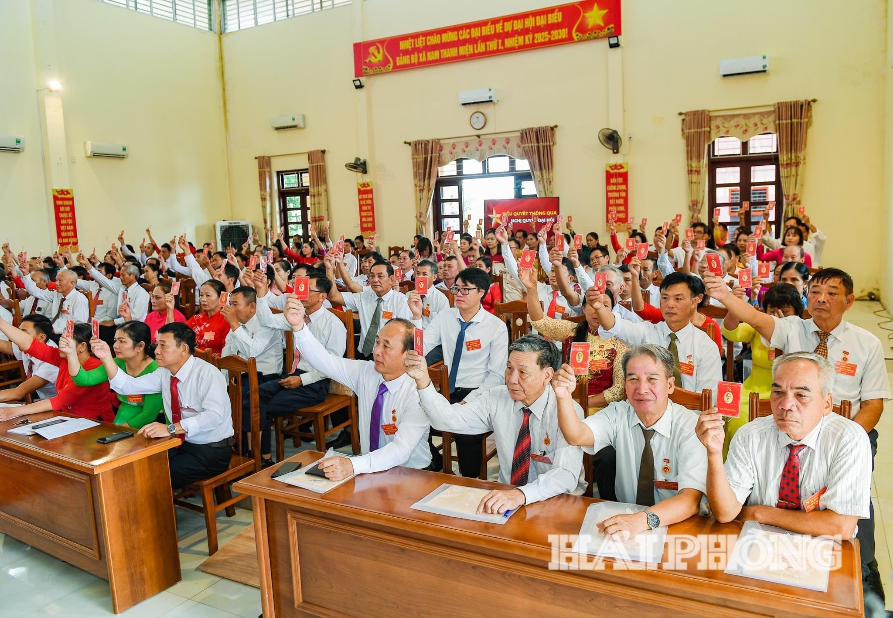 bieu-quyet-2-.jpg