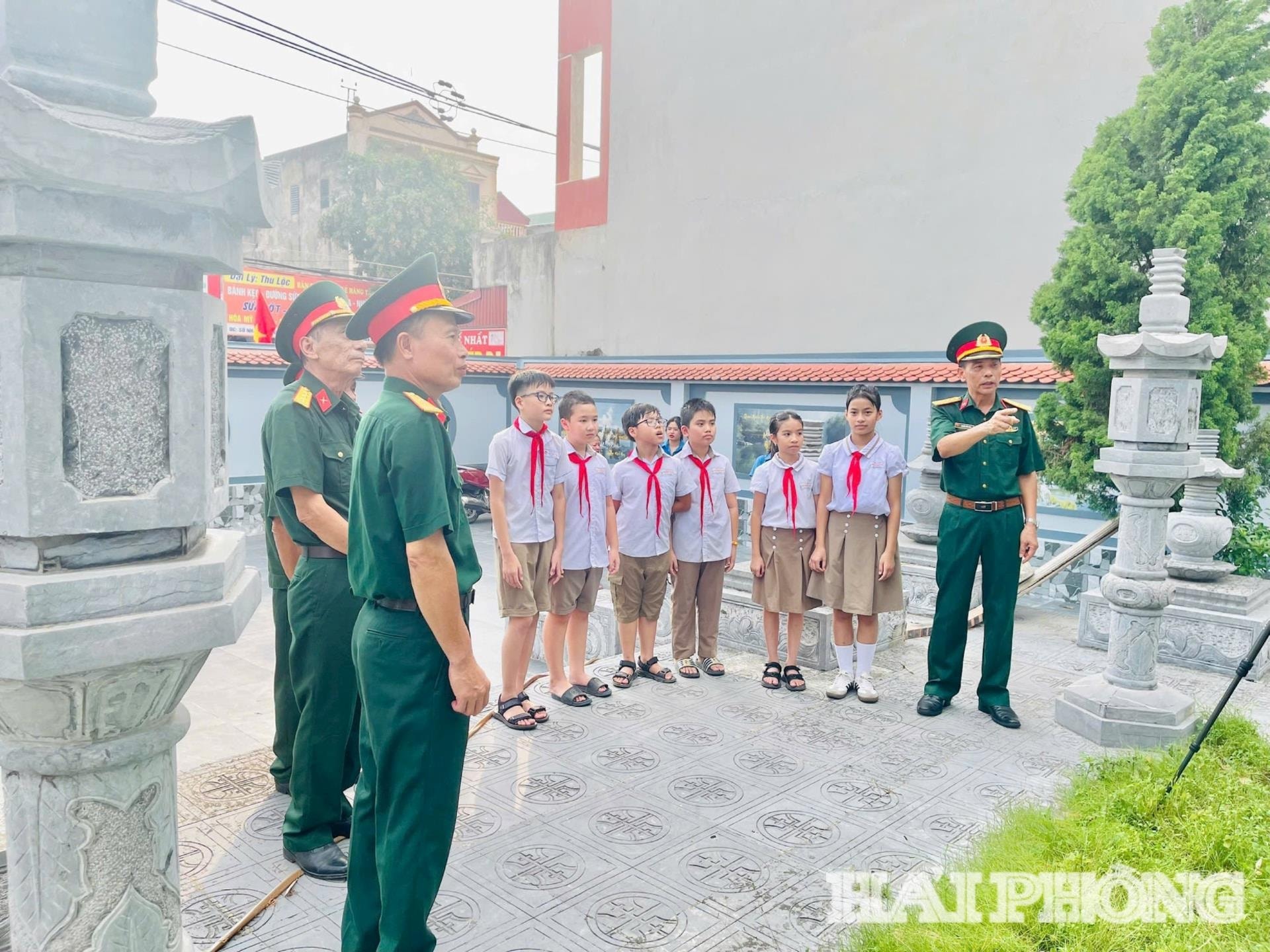 khat-vong-non-song-4.jpg