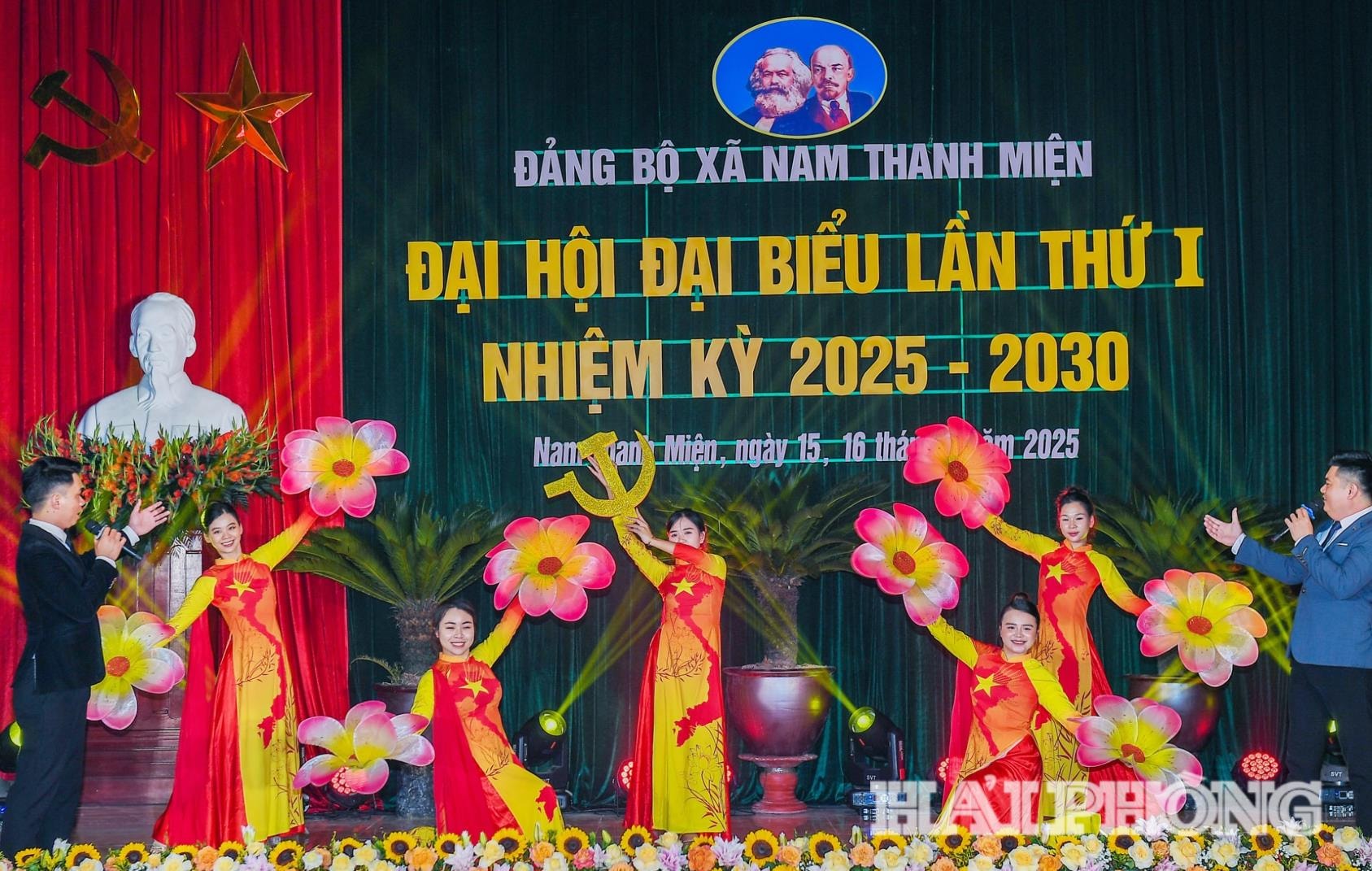 van-nghe-chao-mung-dai-hoi(1).jpg