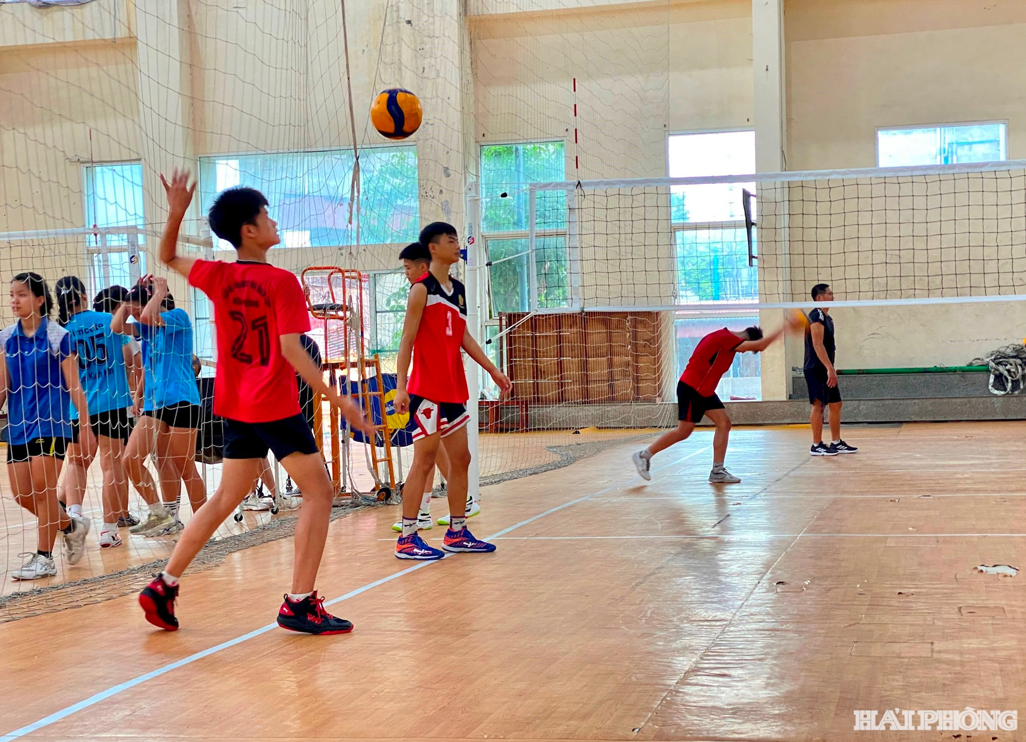 bong-chuyen-2.jpg