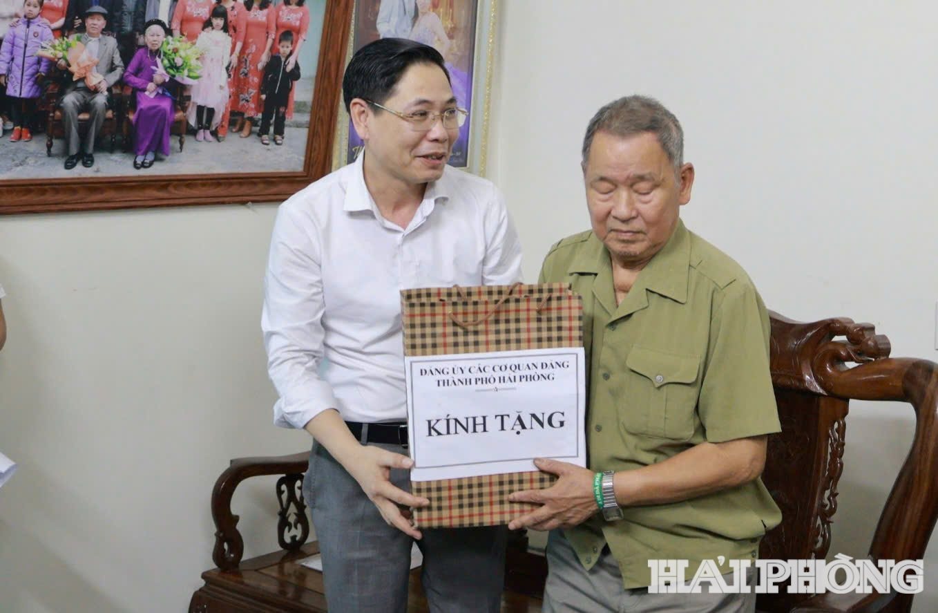 gen-h-dang-uy-co-quan-tinh-1-.jpg