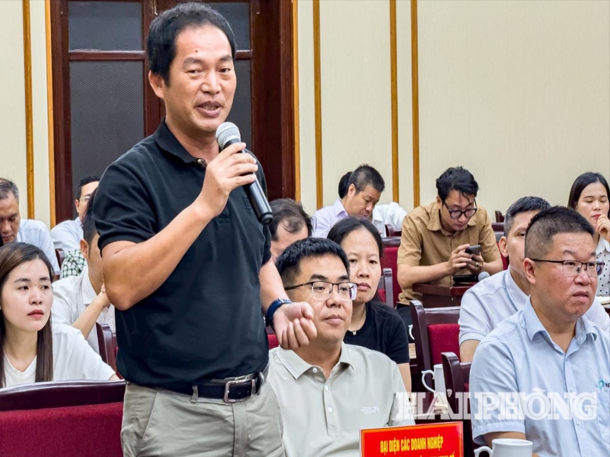 Đại diện các doanh nghiệp trong khu công nghiệp An Dương đề xuất, kiến nghị.