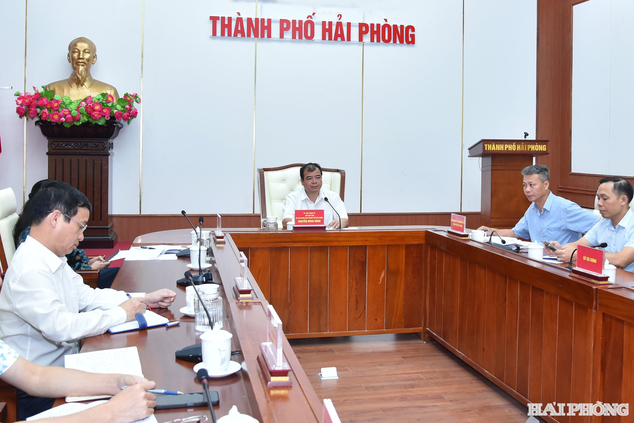 to-chuc-trien-lam1.jpg