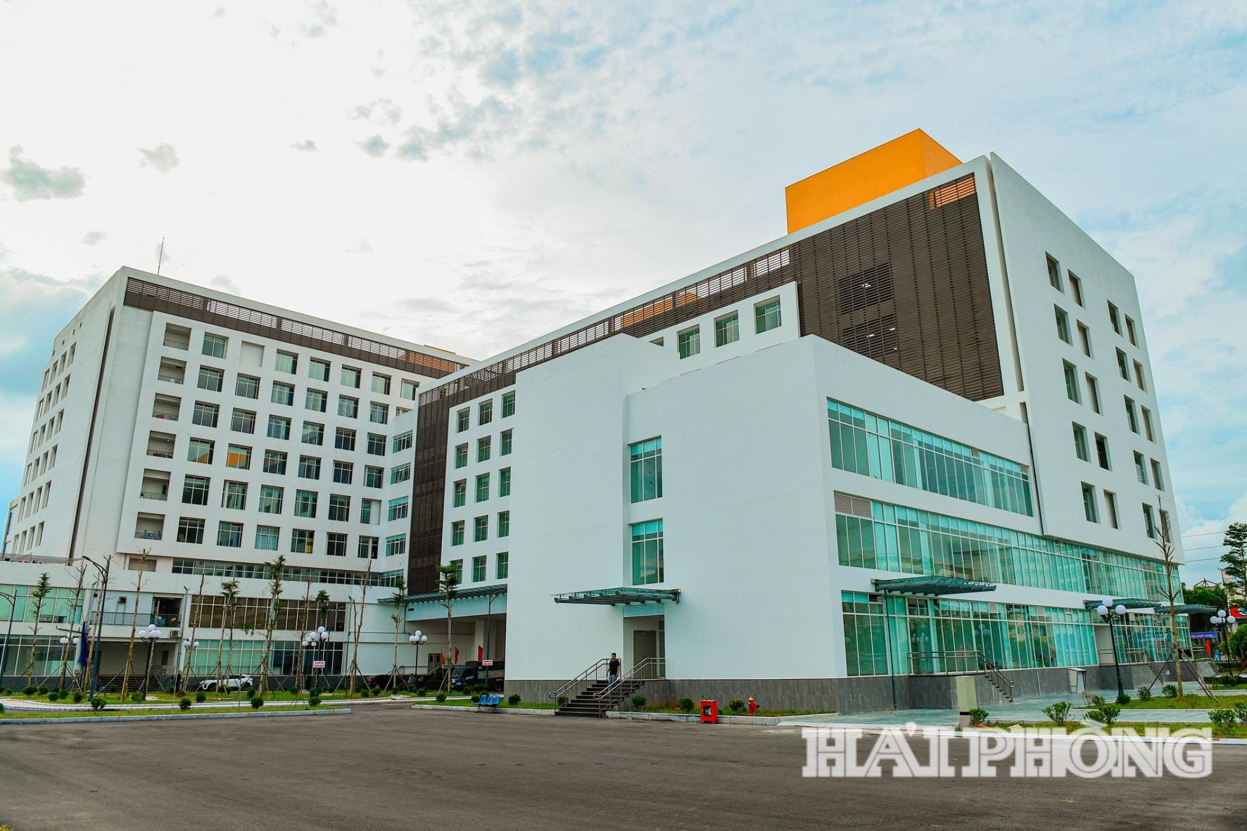 Khu vực căng tin bệnh viện phục vụ nhu cầu cho nhân viên y tế, bệnh nhân và người nhà bệnh nhân.