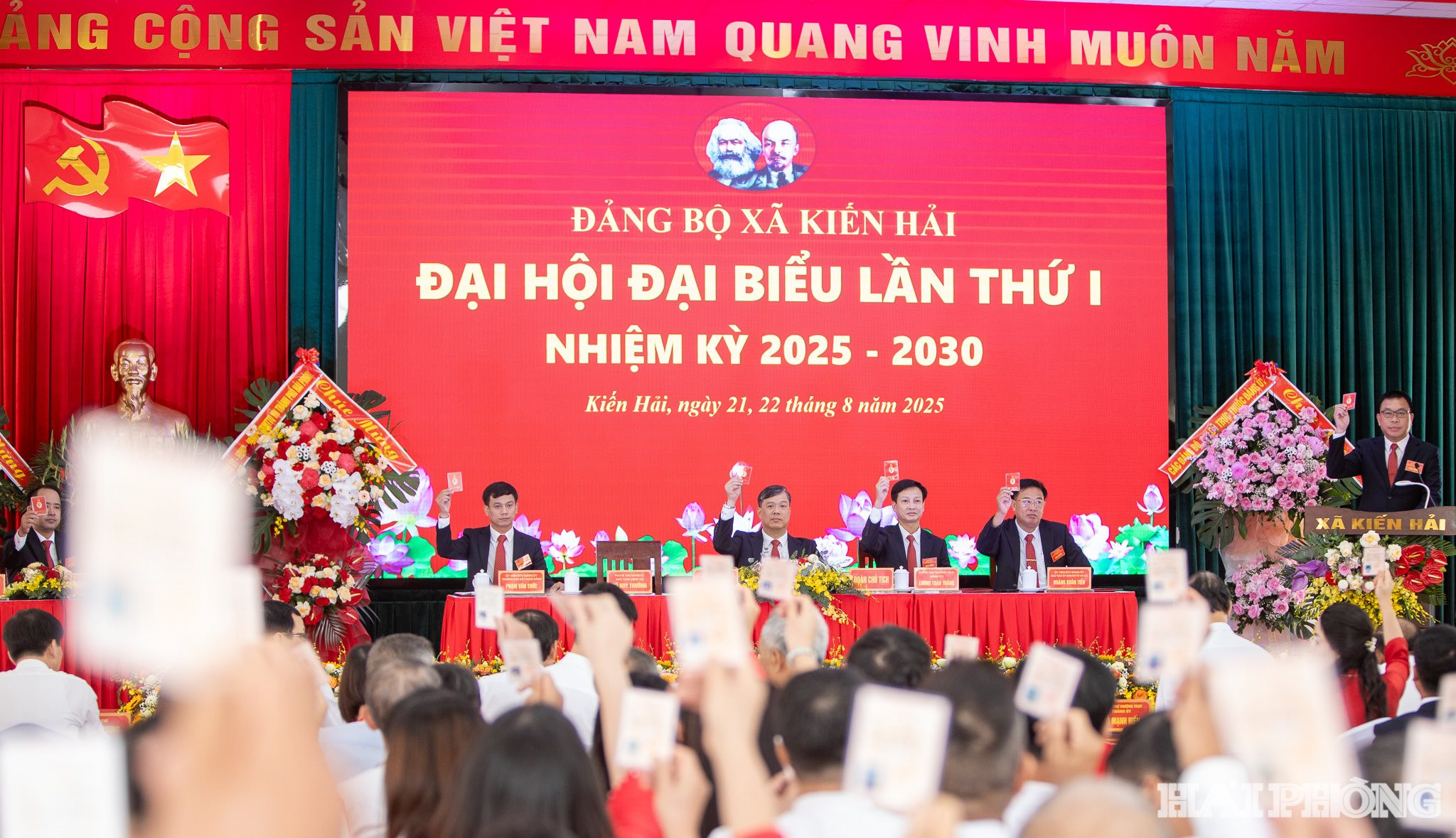 bieu-quyet-01.jpg