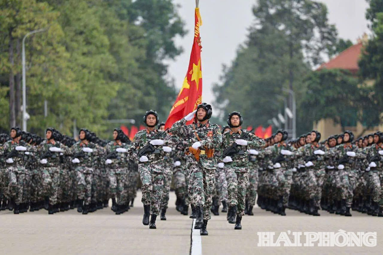 khoi-tang-thiet-giap.jpg