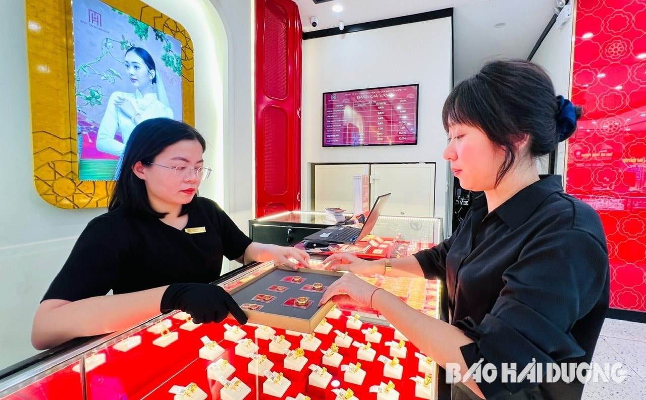 gold-price-usd-hai-duong.jpg