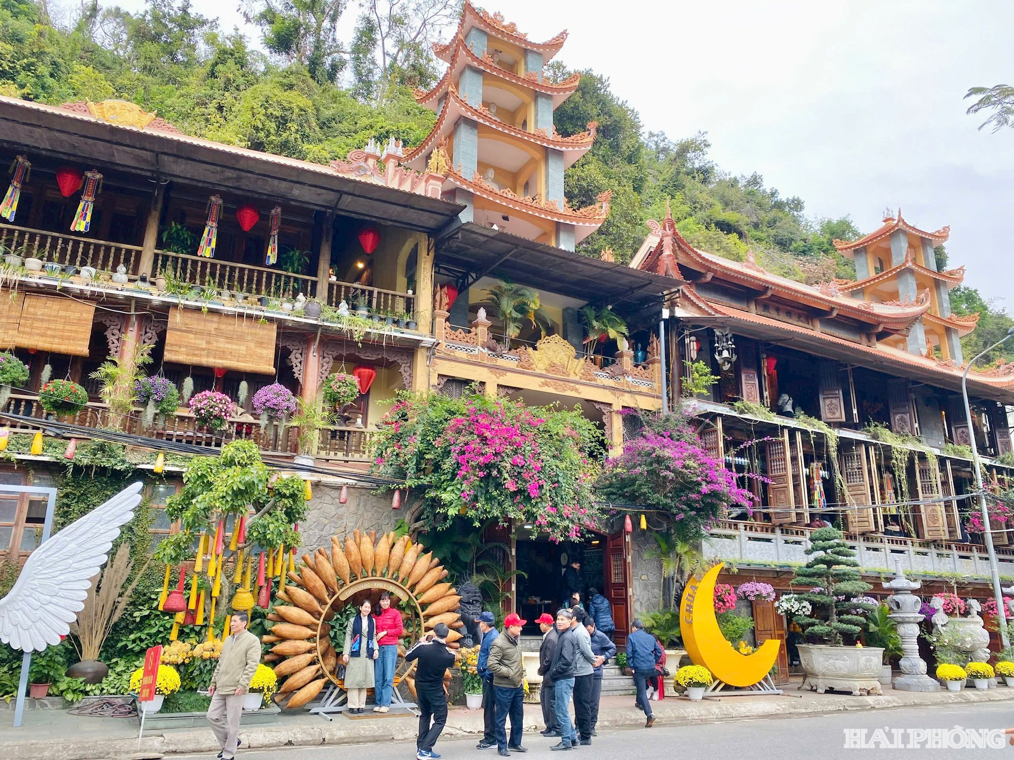 chua-hang 9