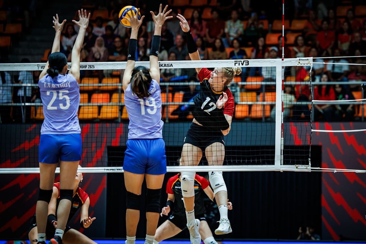 tuyen bong chuyen nu viet nam vs Duc 6.jpg