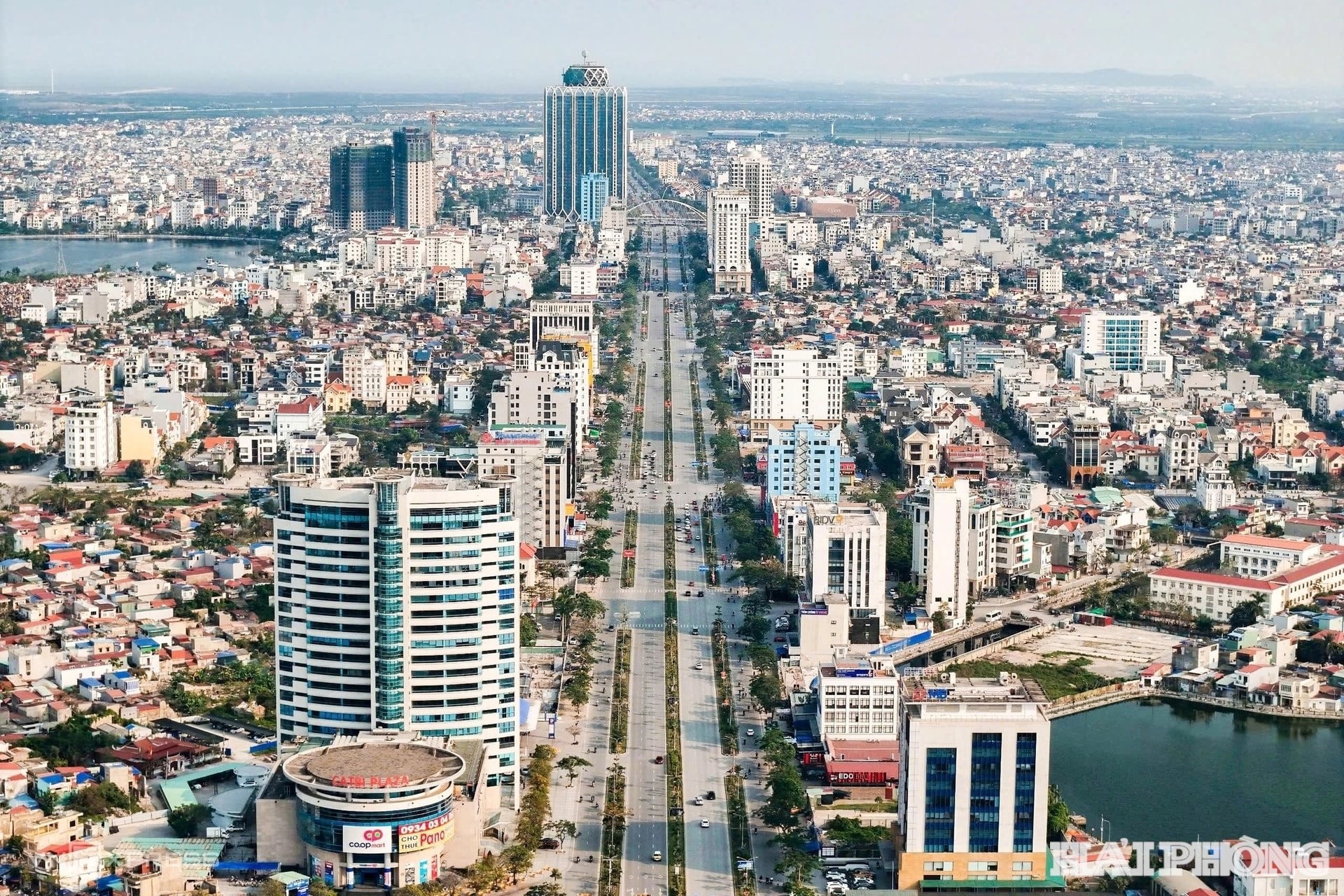 លេ-ហុង-ផុង-១-.jpg
