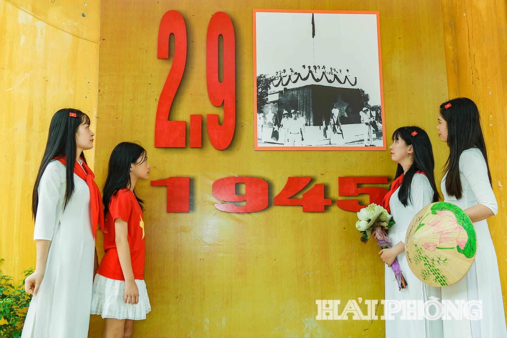 Dịp kỷ niệm 80 năm Cách mạng Tháng Tám và Quốc khánh 2/9 (1945 - 2025) Bảo tàng Hải Phòng cơ sở 2 ở khu vực Tây Hải Phòng tổ chức trưng bày chuyên đề về Bác Hồ và lịch sử kháng chiến của quân và dân Hải Phòng qua từng thời kỳ.