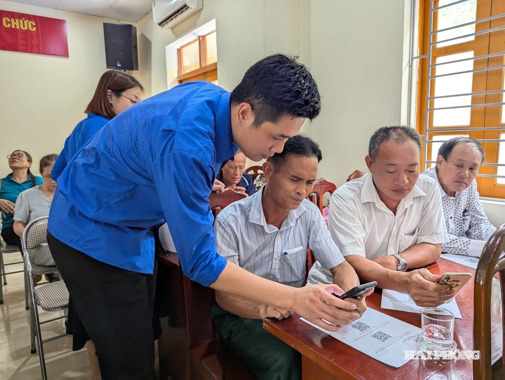 thanh-nien-phuong-do-son.jpg