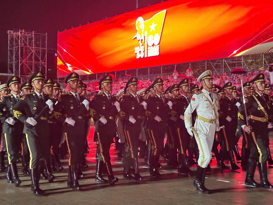 Đoàn diễu binh Trung Quốc luyện tập trên Quảng trường Ba Đình. (Ảnh: Thuỳ Giang/Vietnam+)