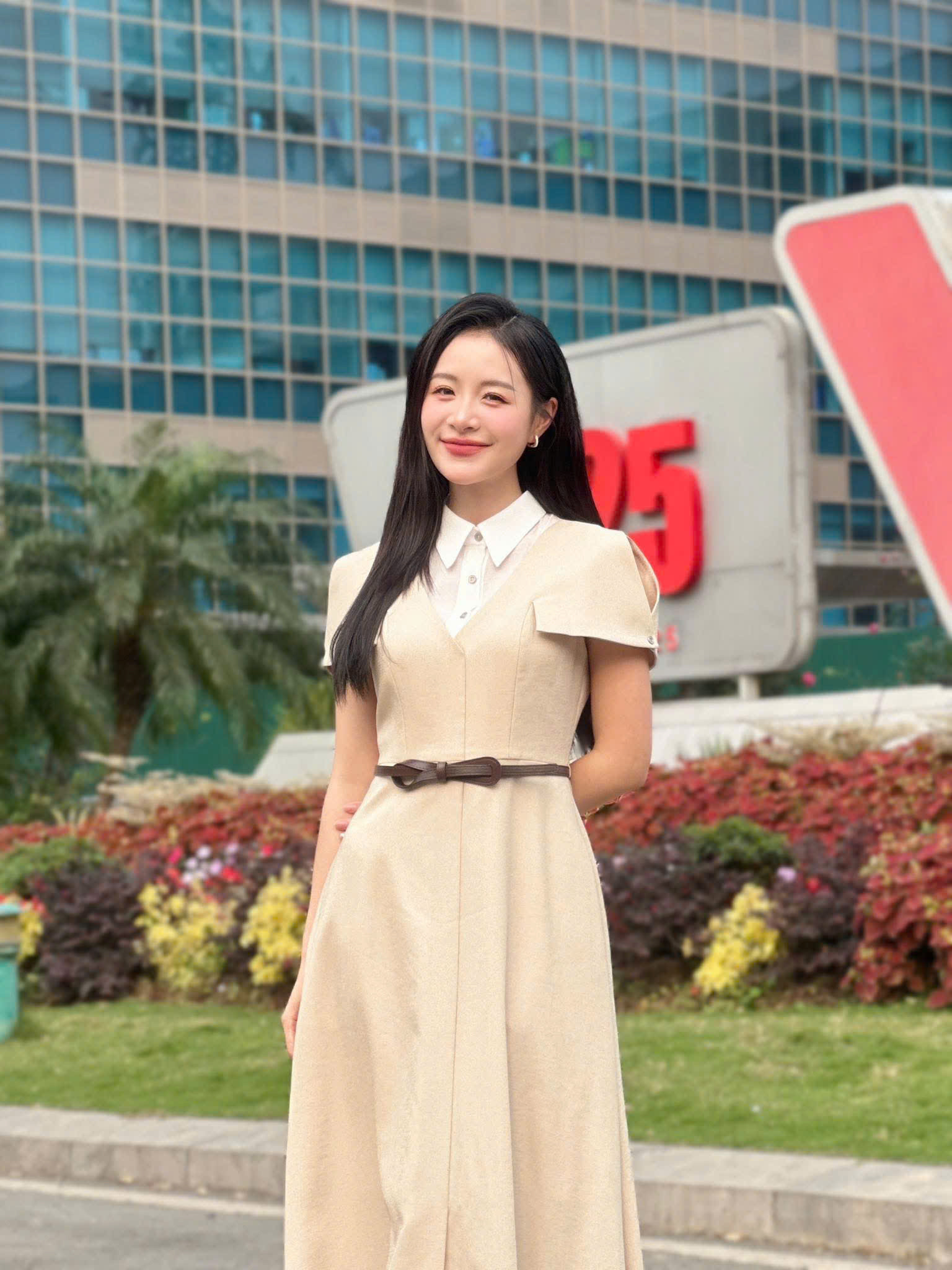 dien-vien-huyen-trang.jpg