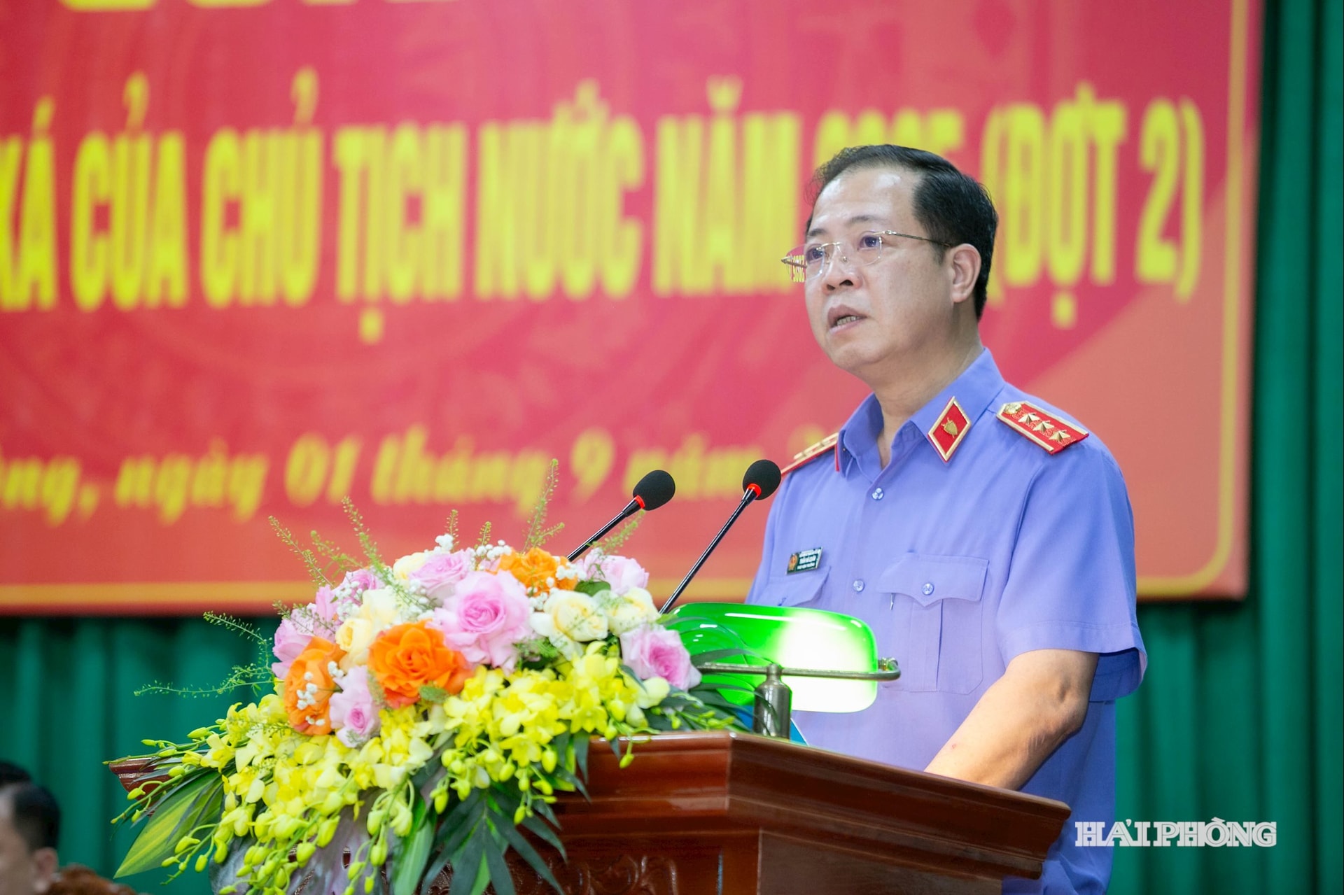 hoang-tien-2.jpg