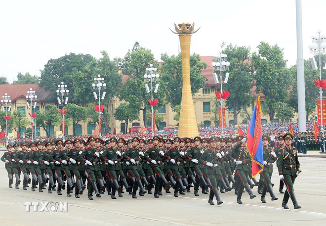 Khối Quân đội nhân dân Lào. (Ảnh: Lâm Khánh/TTXVN) ttxvn-dieu-binh-dieu-hanh-2-9-41.jpg
