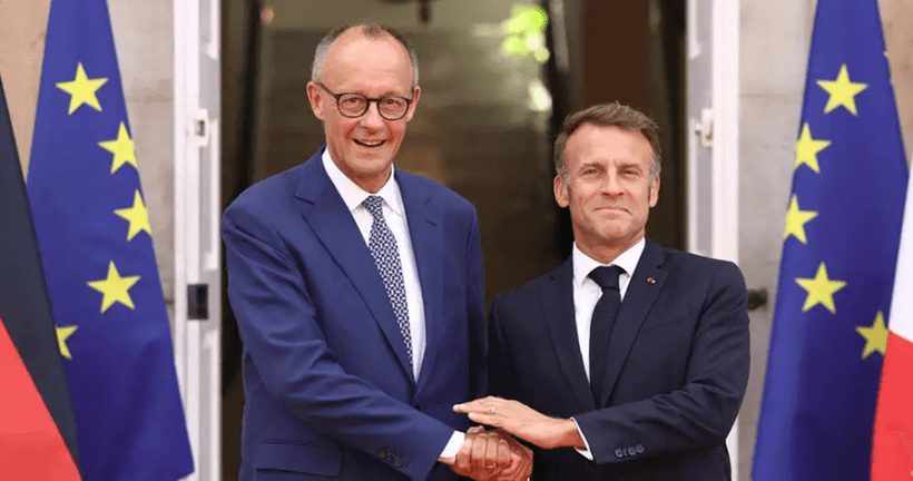Tổng thống Pháp Emmanuel Macron và Thủ tướng Đức Friedrich Merz tại cuộc họp nội các chung ở Trung tâm Hải quân Toulon (Pháp) ngày 29/8. Ảnh: Reuters