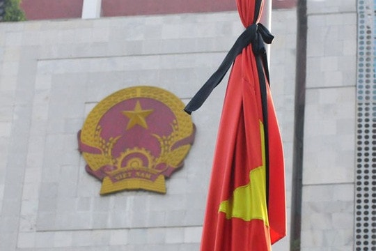 khong-to-chuc-quoc-tang-voi-lanh-dao-chu-chot-bi-ky-luat-thoi-chuc-vu-979.jpg