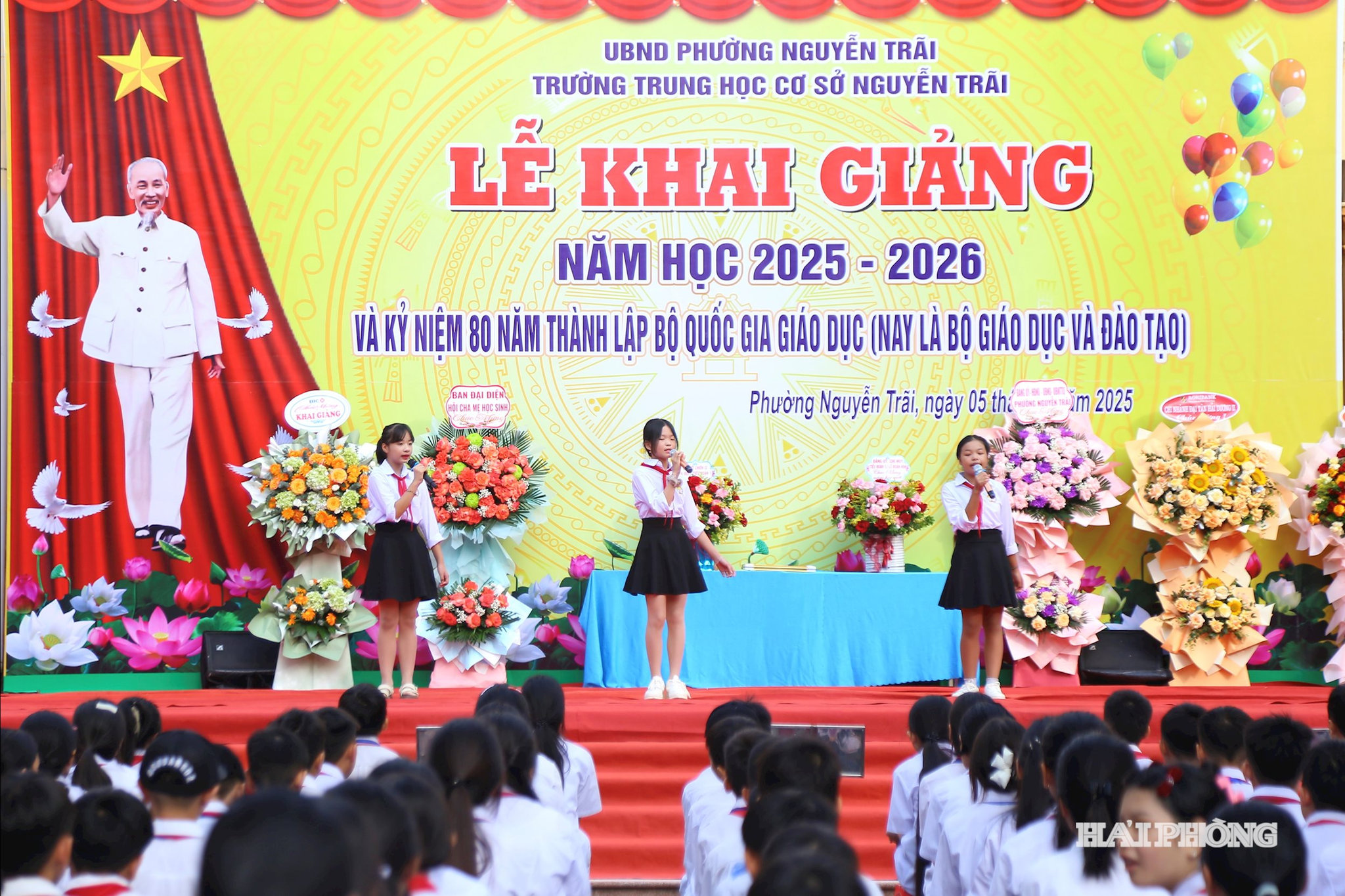 hoc-sinh-dan-toc-thieu-so8.jpg
