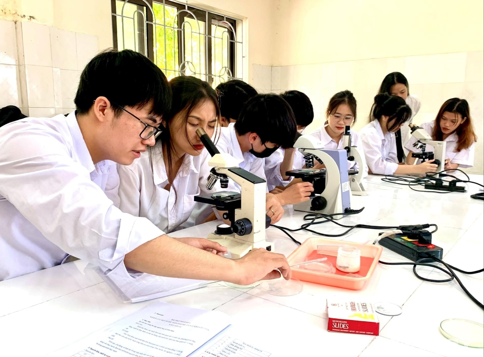 cd-ts-va-cong-nghe-tp-3(1).jpg