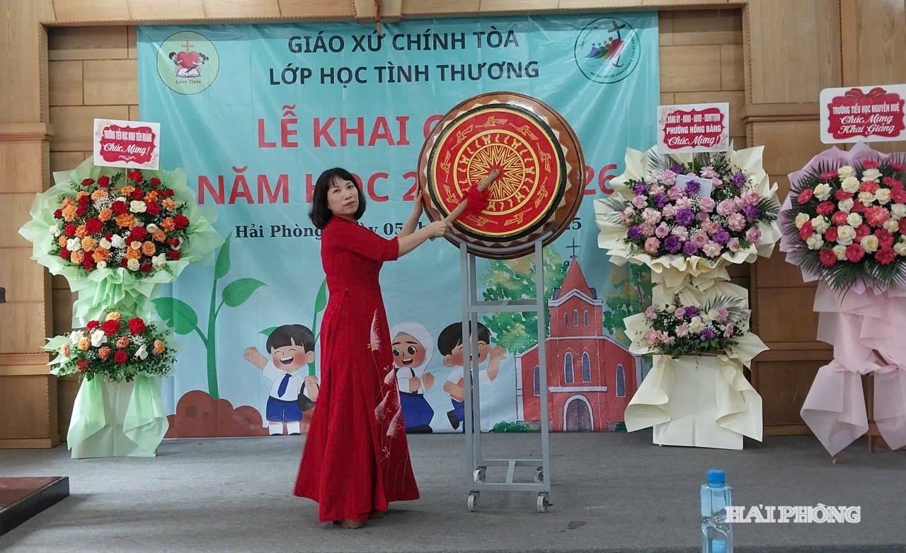 lop-hoc-tinh-thuong-2.jpg