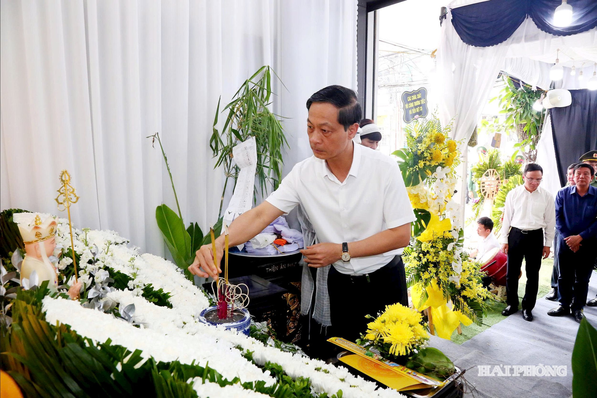 tang-le-dong-chi-vinh-1.jpg