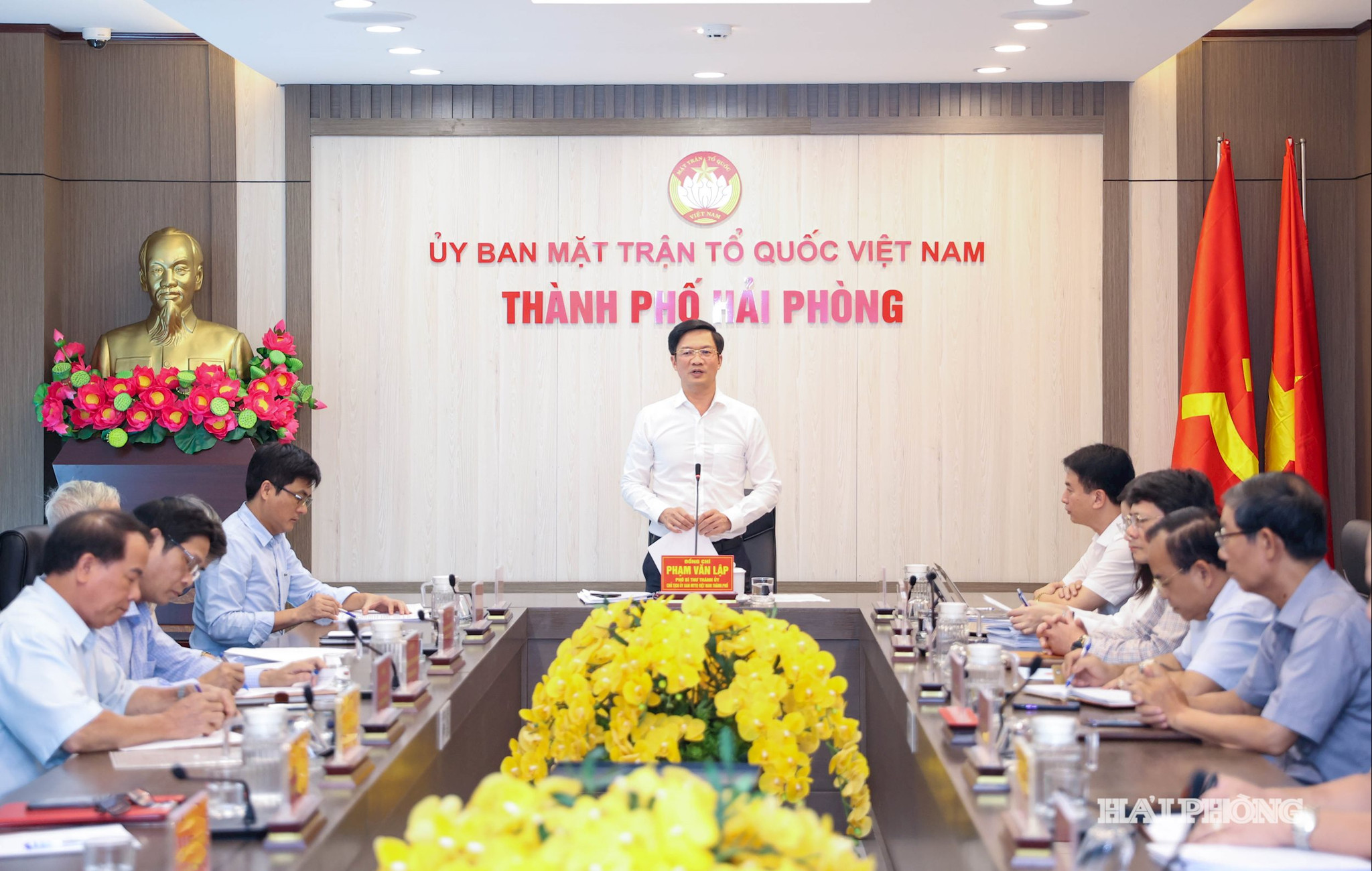 Đồng chí Phạm Văn Lập, Phó Bí thư Thành ủy, Chủ tịch Ủy ban MTTQ Việt Nam thành phố kết luận cuộc làm việc
