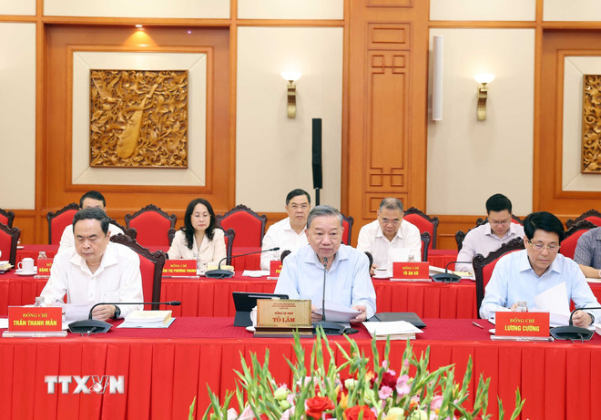 Tổng Bí thư Tô Lâm phát biểu. (Ảnh: Thống Nhất/TTXVN) ttxvn-tong-bi-thu-to-lam-chu-tri-buoi-lam-viec-voi-ban-thuong-vu-dang-uy-chinh-phu-8266959-2.jpg