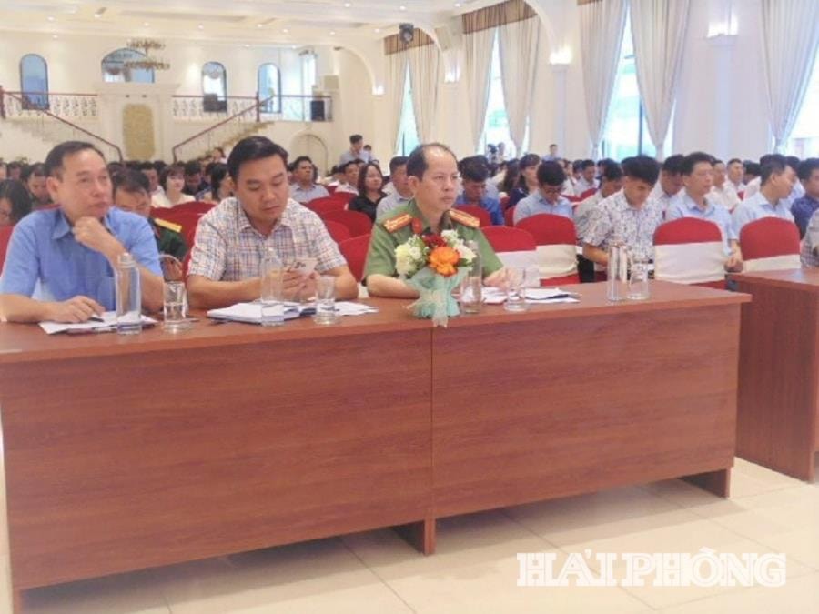 Các đại biểu tham dự hội nghị tập huấn
