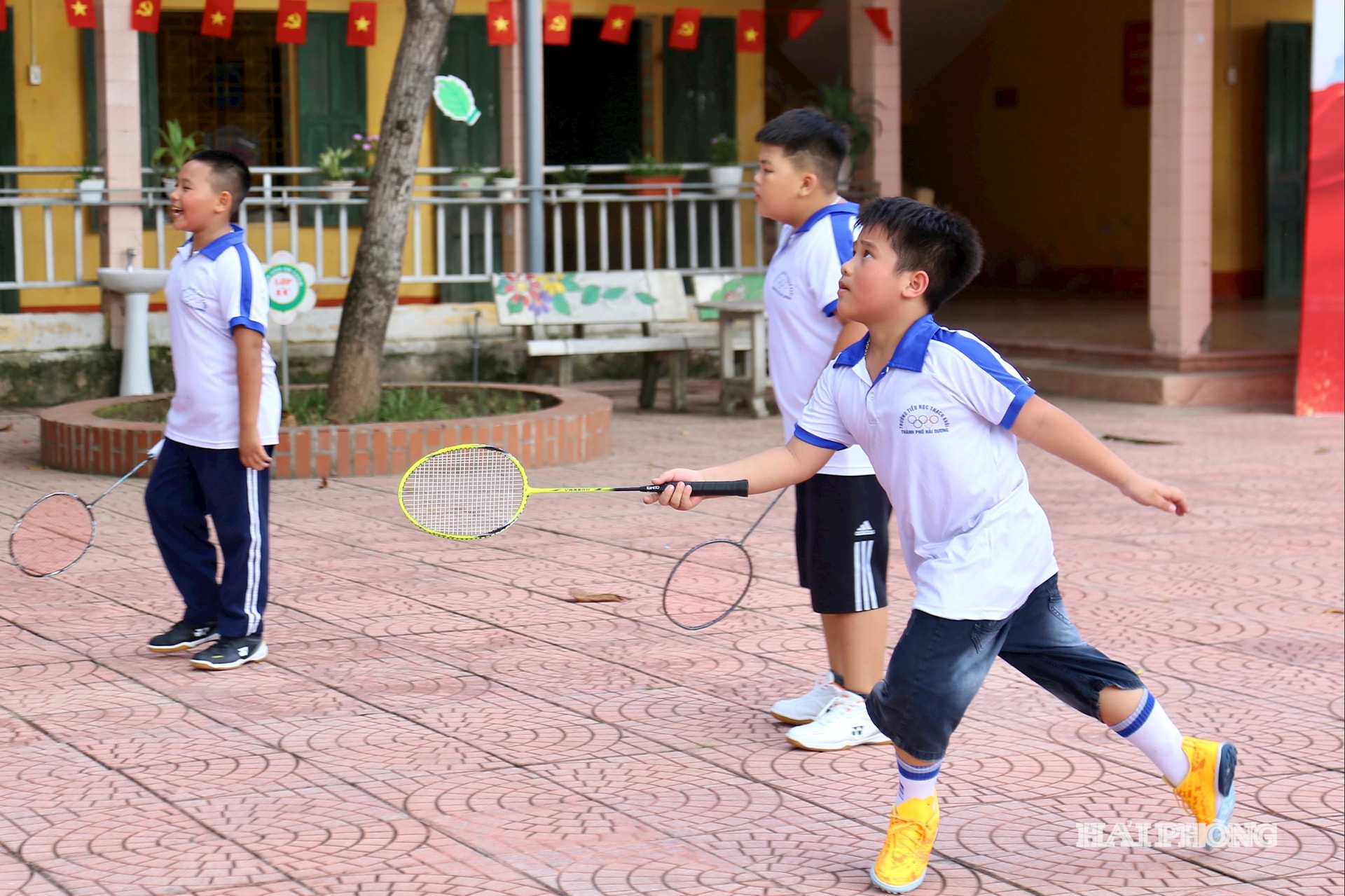 cau-long-thach-khoi4.jpg