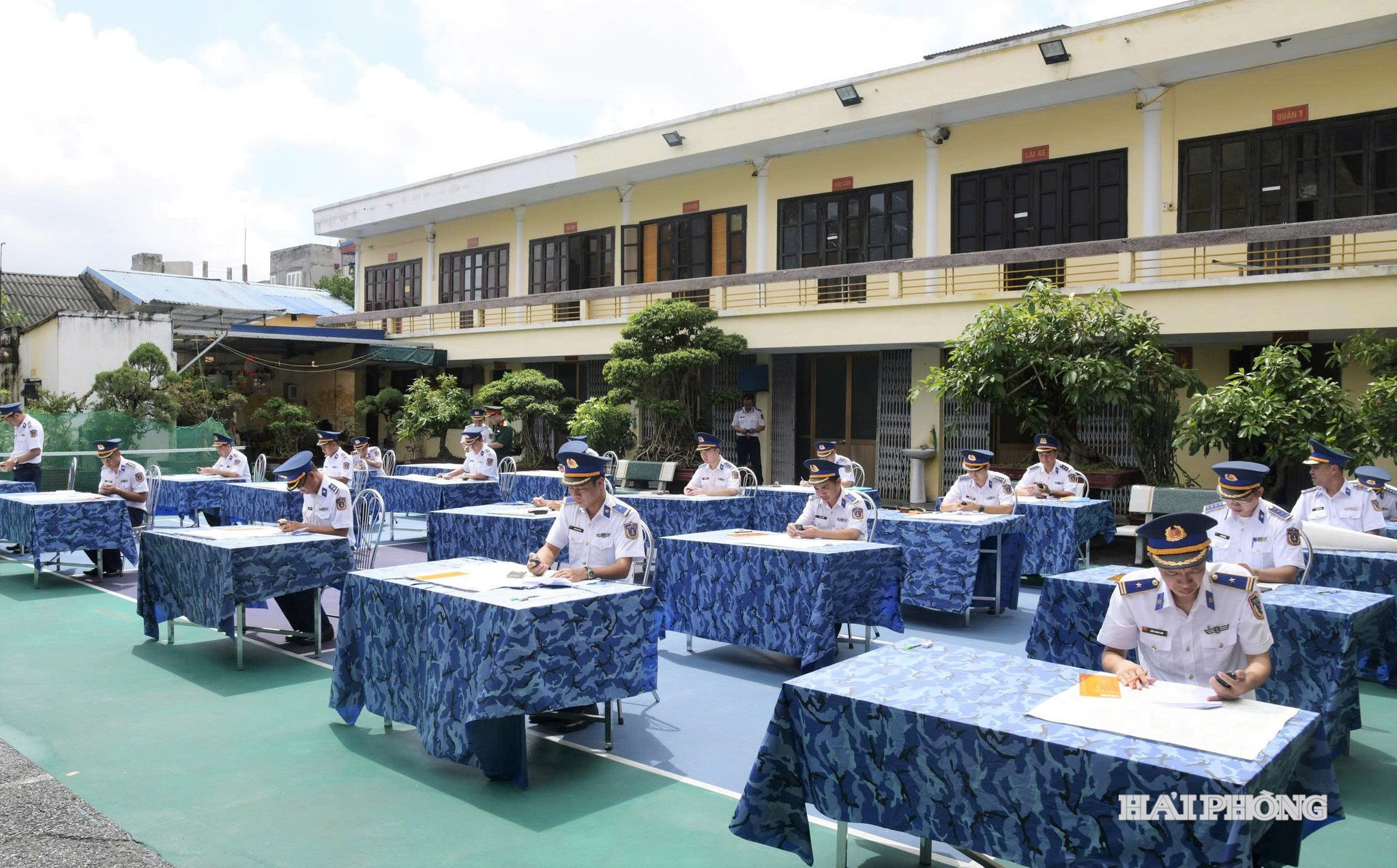 Kiểm tra nội dung sử dụng máy định vị vệ tinh cầm tay (GPS)