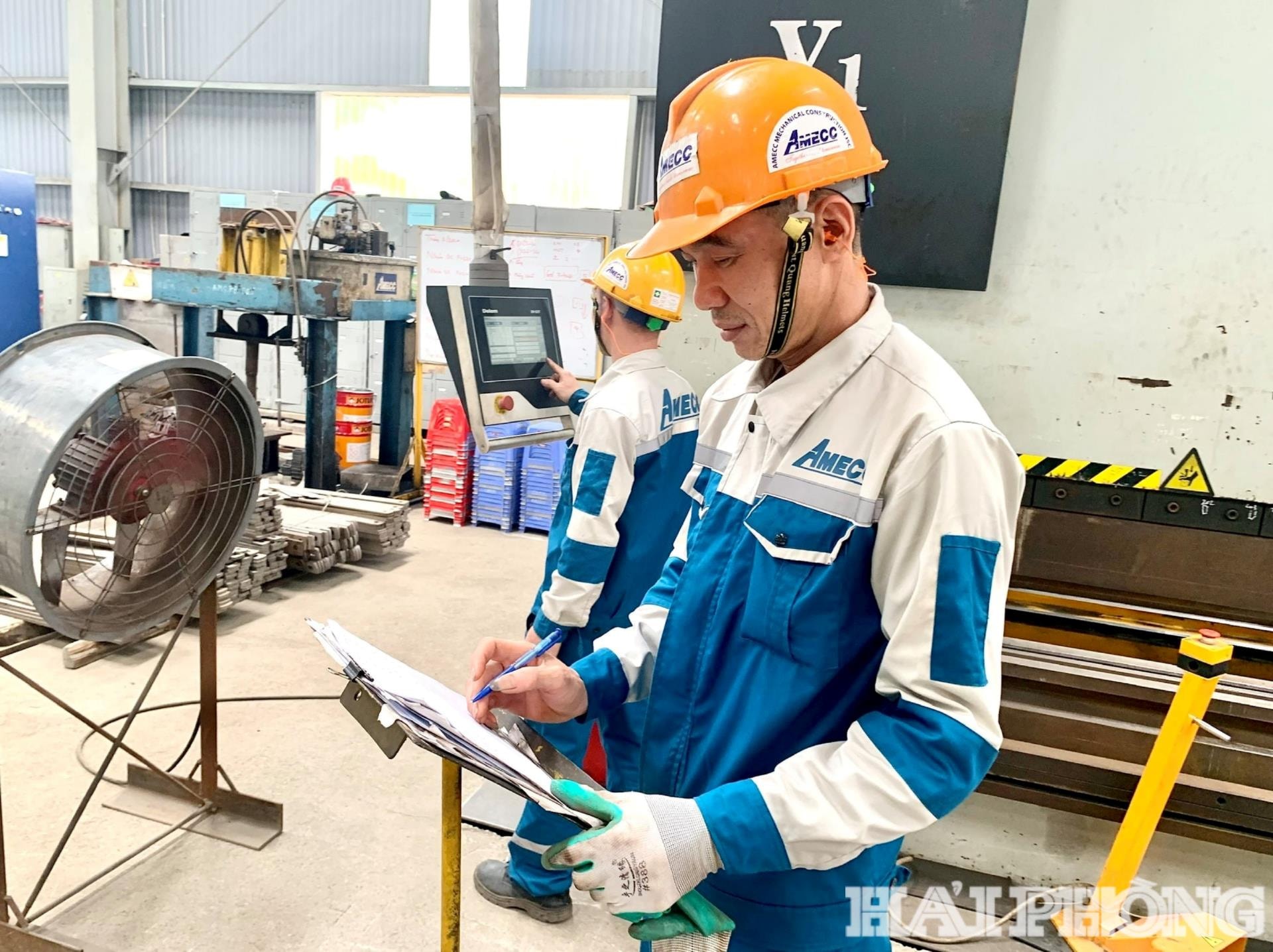 amecc-company(1.jpg)