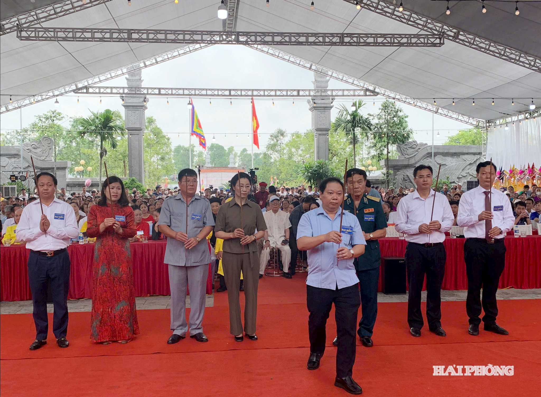 khuc-thua-du-2.jpg