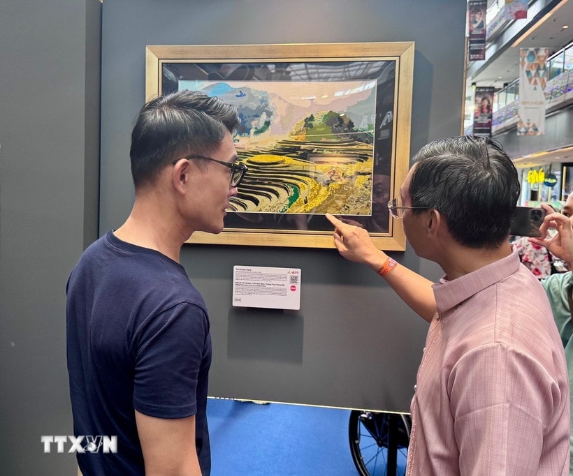 tranh-trien-lam-cua-nguoi-khuyet-tat.jpg