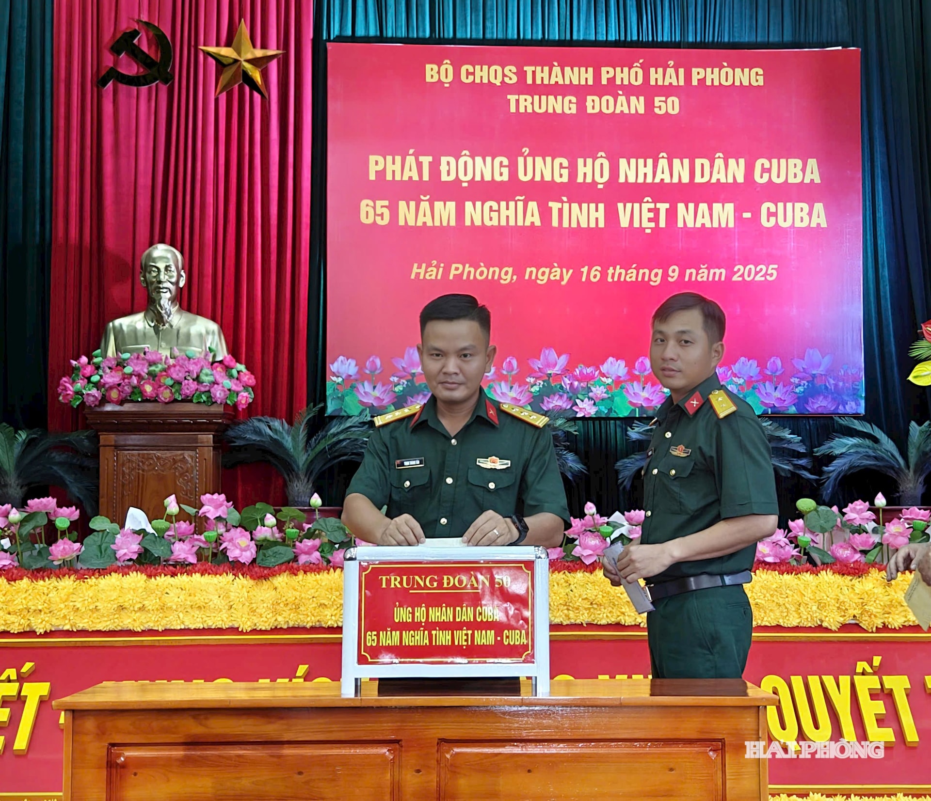 can-bo-trung-doan-50-ung-ho-nhan-dan-cuba.jpg