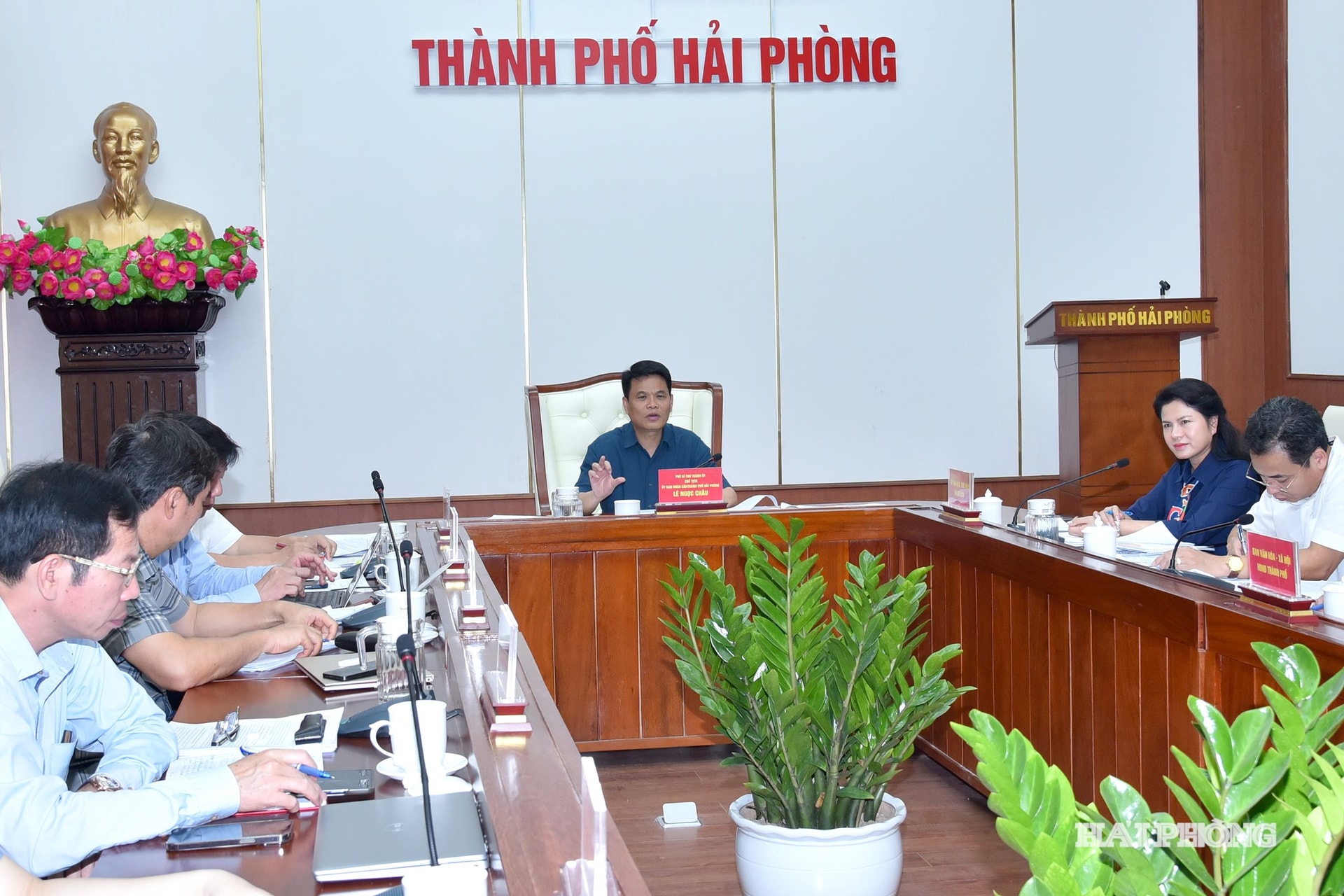 Đồng chí Chủ tịch UBND thành phố Lê Ngọc Châu yêu cầu công tác tuyên truyền về lễ hội phải được triển khai bài bản, sáng tạo, tạo hiệu ứng lan tỏa mạnh mẽ
