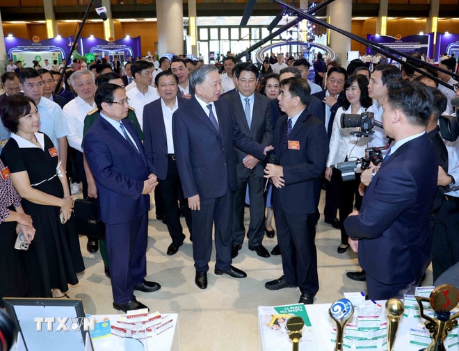 ttxvn-hoi-nghi-toan-quoc-quan-triet-trien-khai-thuc-hien-4-nghi-quyet-cua-bo-chinh-tri-8277207-1.jpg