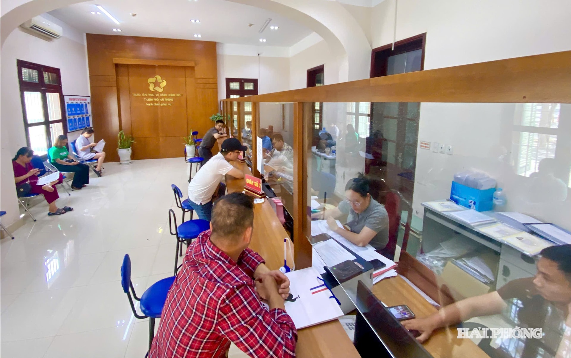 តំបន់ច្រកចេញចូលតែមួយ នៃមន្ទីរវប្បធម៌ កីឡា និងទេសចរណ៍ នៅមជ្ឈមណ្ឌលរដ្ឋបាលសាធារណៈក្រុង