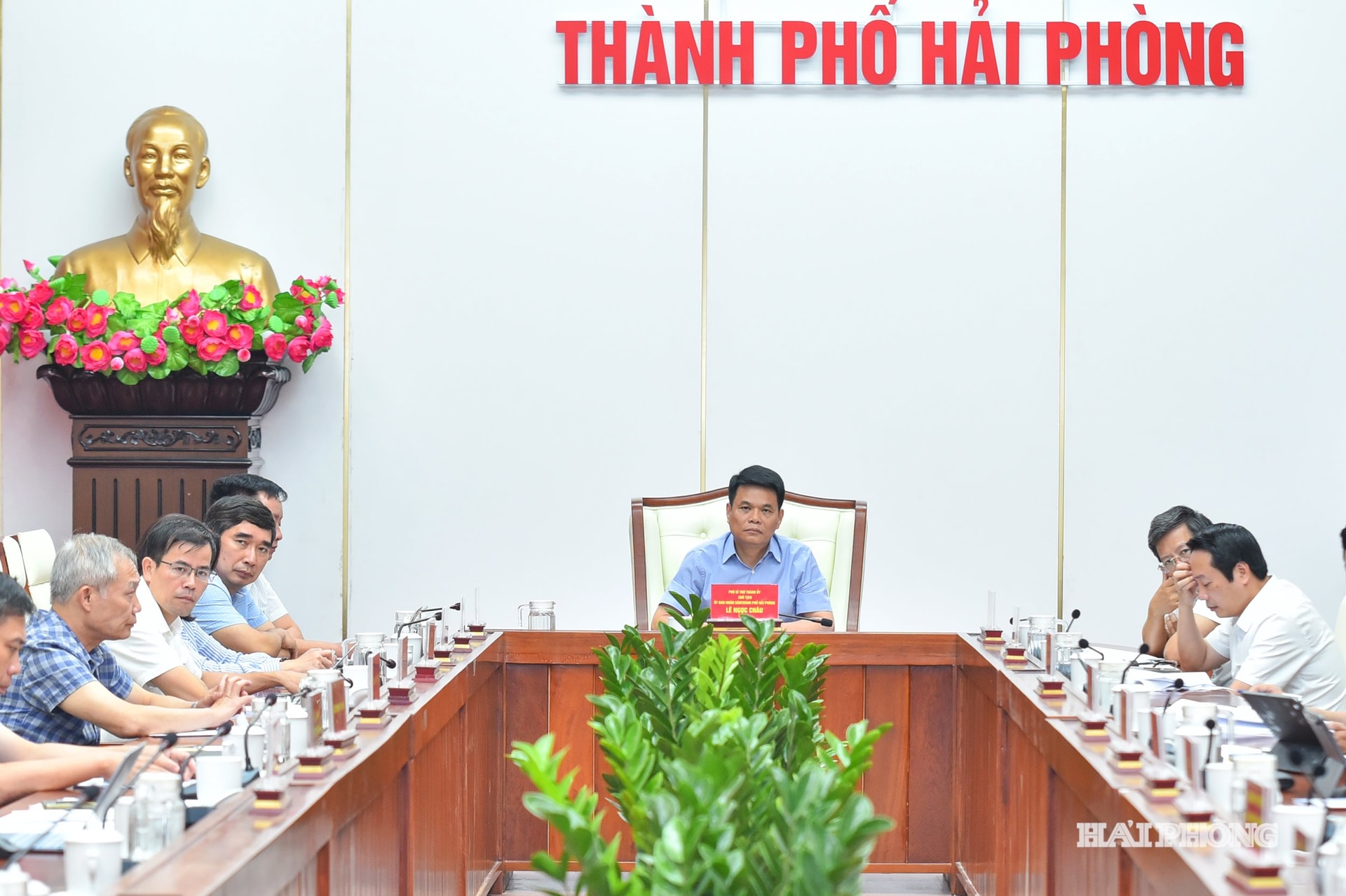 Đồng chí Lê Ngọc Châu, Chủ tịch UBND thành phố dự hội nghị tại điểm cầu Hải Phòng