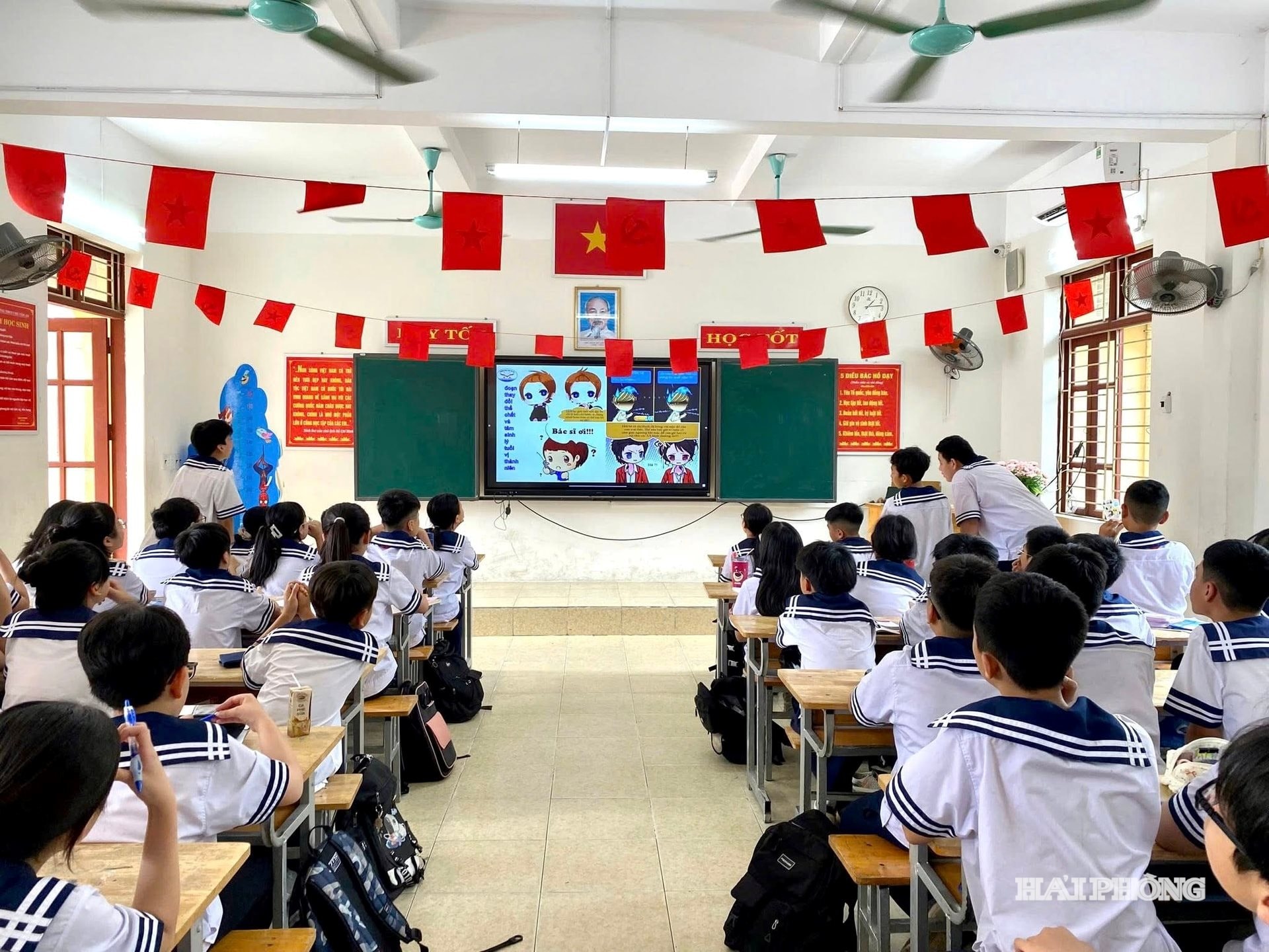hoc-sinh-truong-chu-van-an.jpg