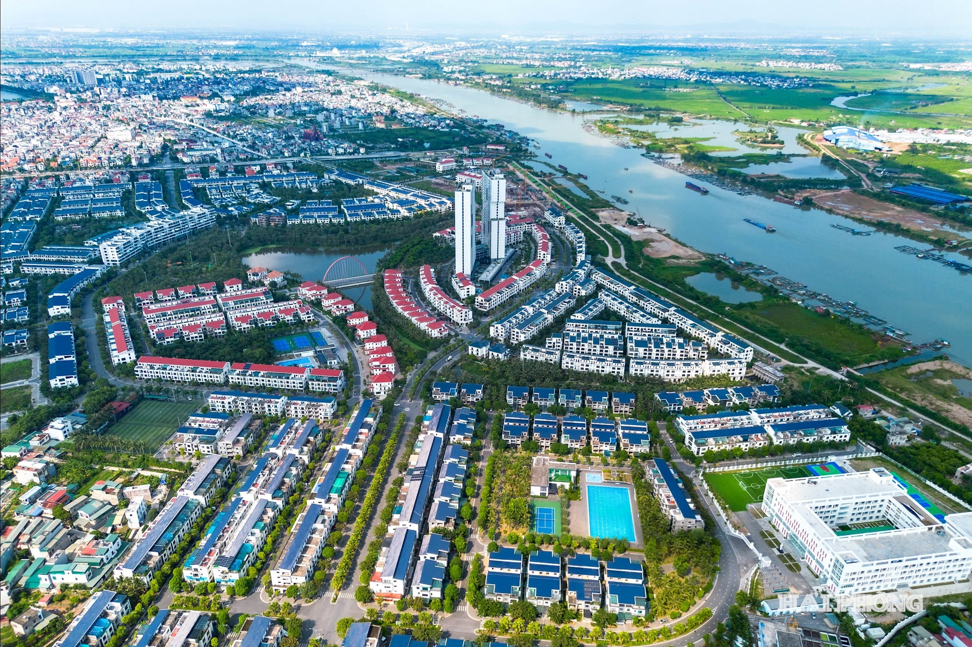 Tại khu vực phía Tây Hải Phòng, định hướng phát triển đô thị theo hướng xanh, thông minh, bền vững; tỷ lệ đô thị hóa đạt khoảng 45%.