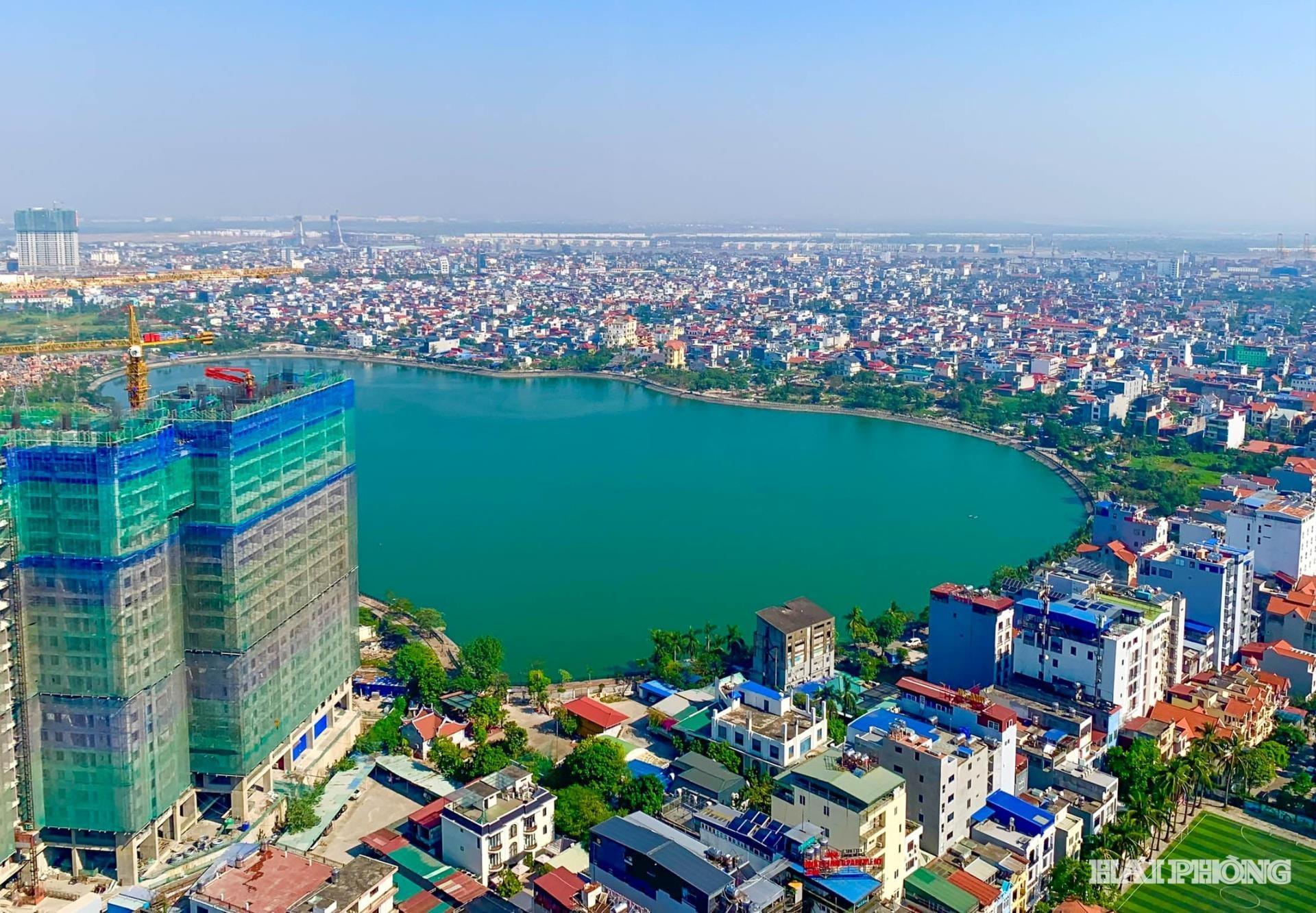 Trên nền tảng đó, không gian đô thị ngày càng được mở rộng, hạ tầng từng bước hoàn chỉnh, tốc độ đô thị hóa diễn ra nhanh chóng. Tỷ lệ đô thị hóa đạt 68,94%.
