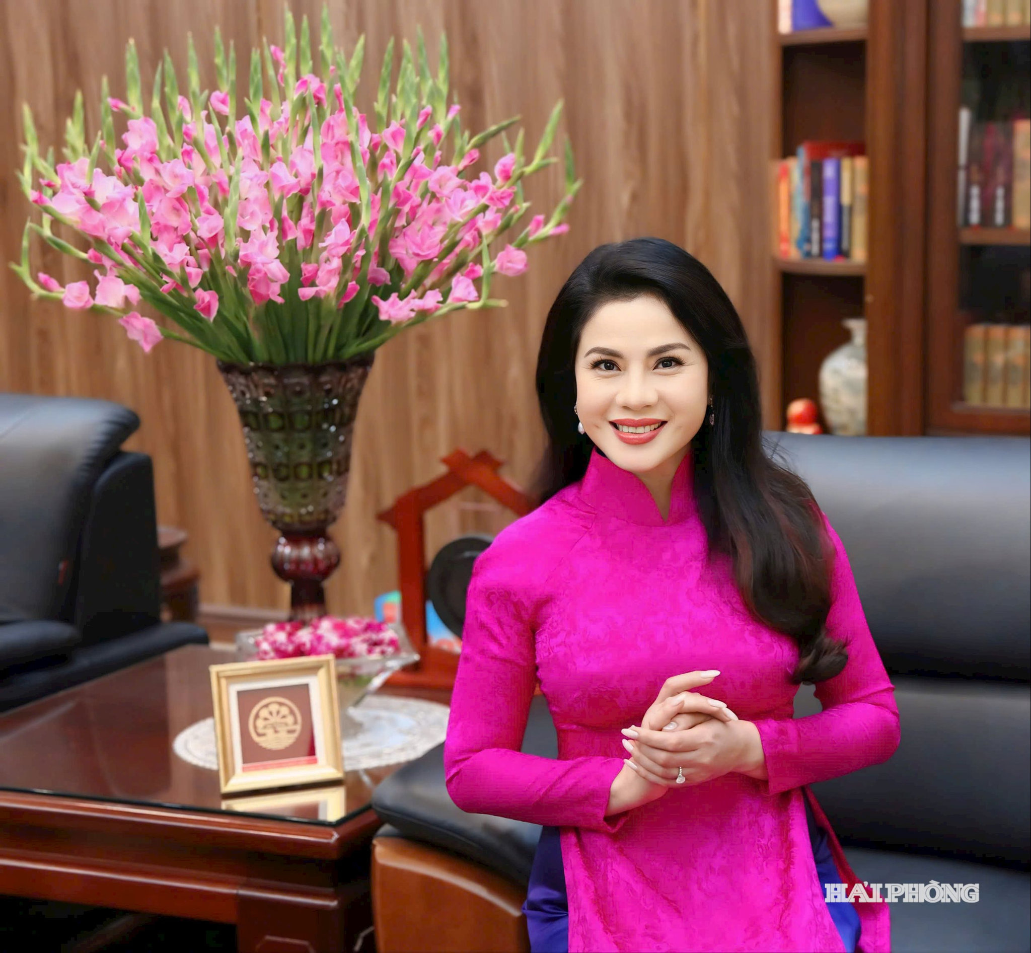 Đồng chí Trần Thị Hoàng Mai