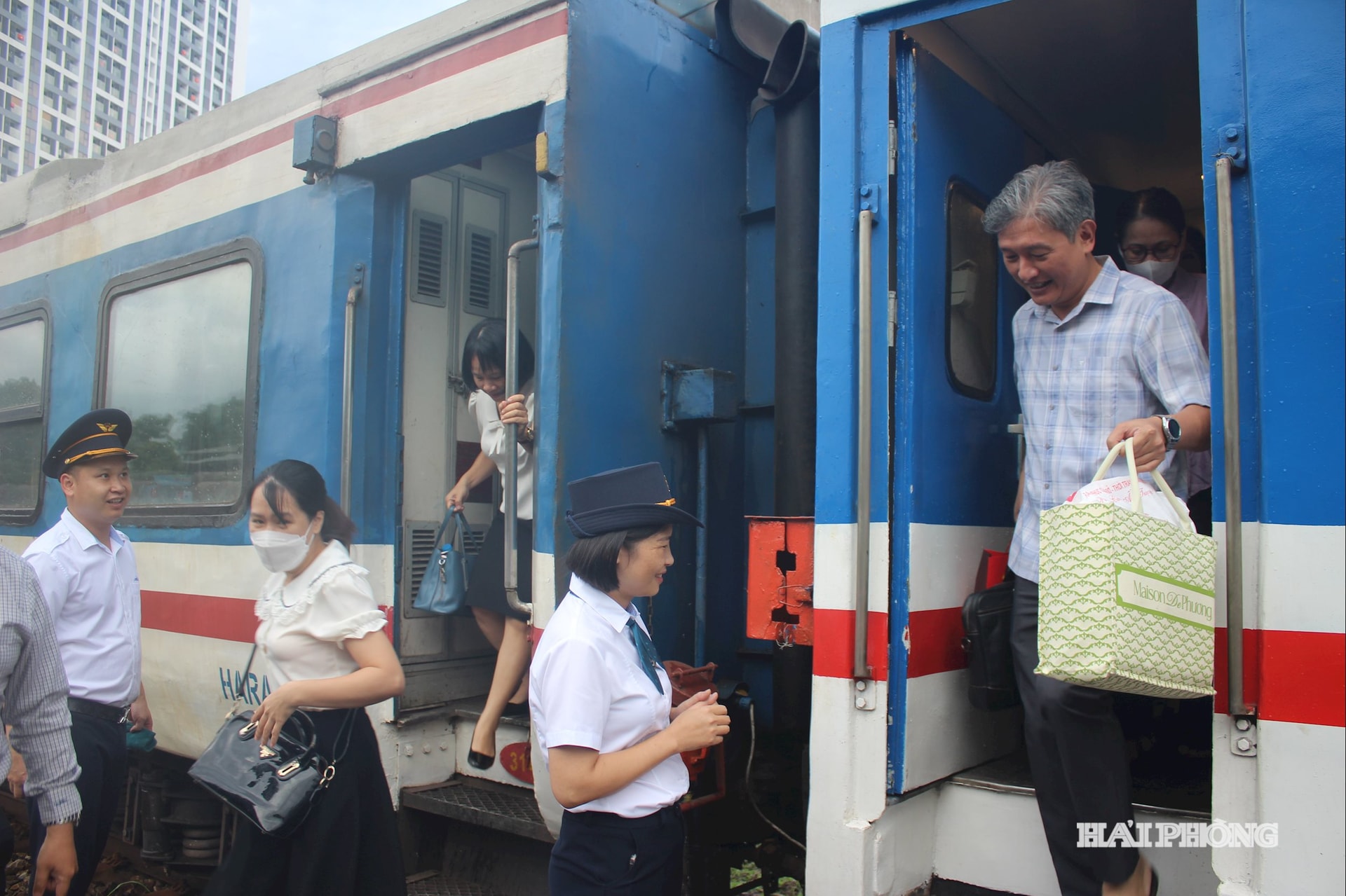 ga-thuong-ly2.jpg