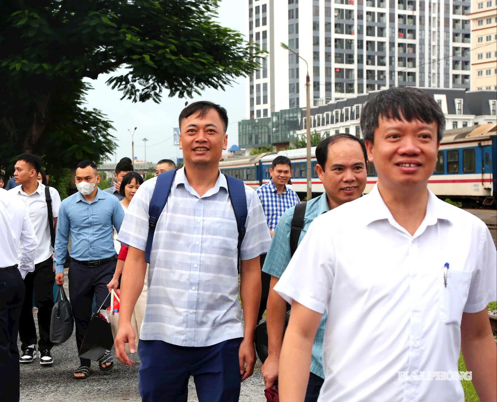 រថភ្លើង Tay Dong