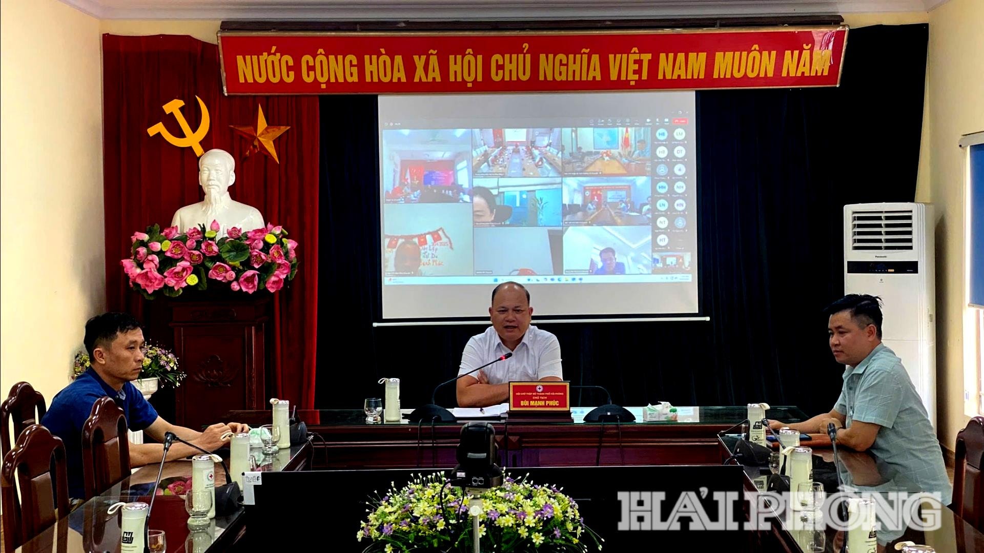 hoi-chu-thap-do-chong-bao(1).jpg